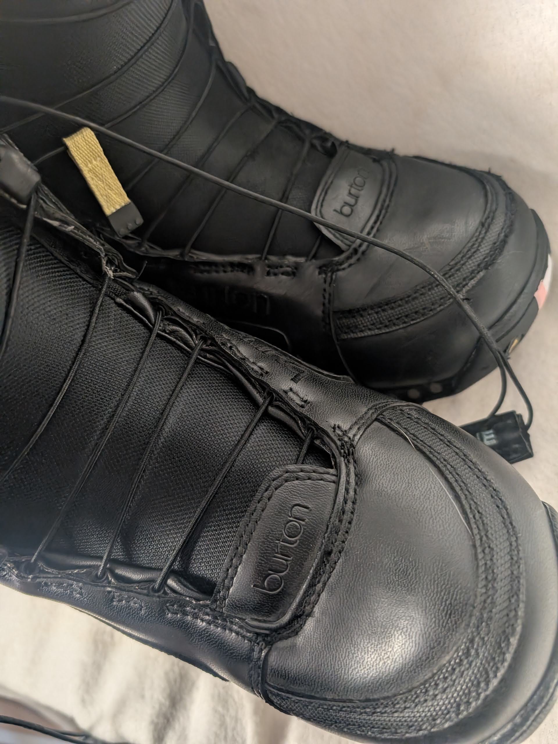 Burton Emerald Snowboard Boots Size Women 7 Color Black