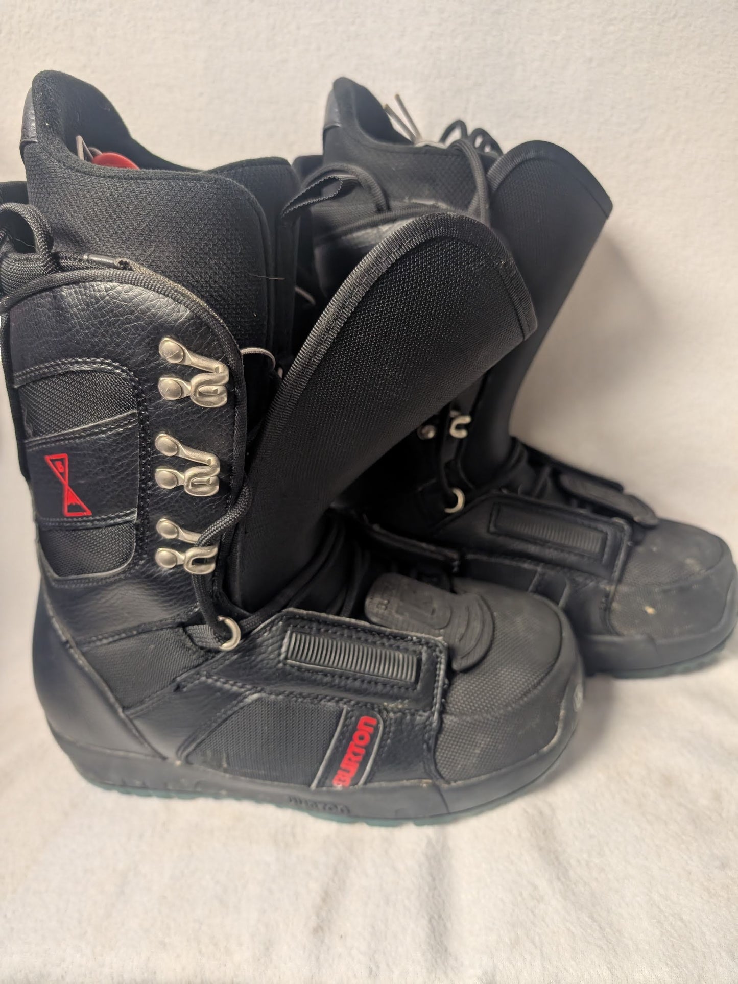 Burton Progression Snowboard Boots Size 6 Color Black Condition Used