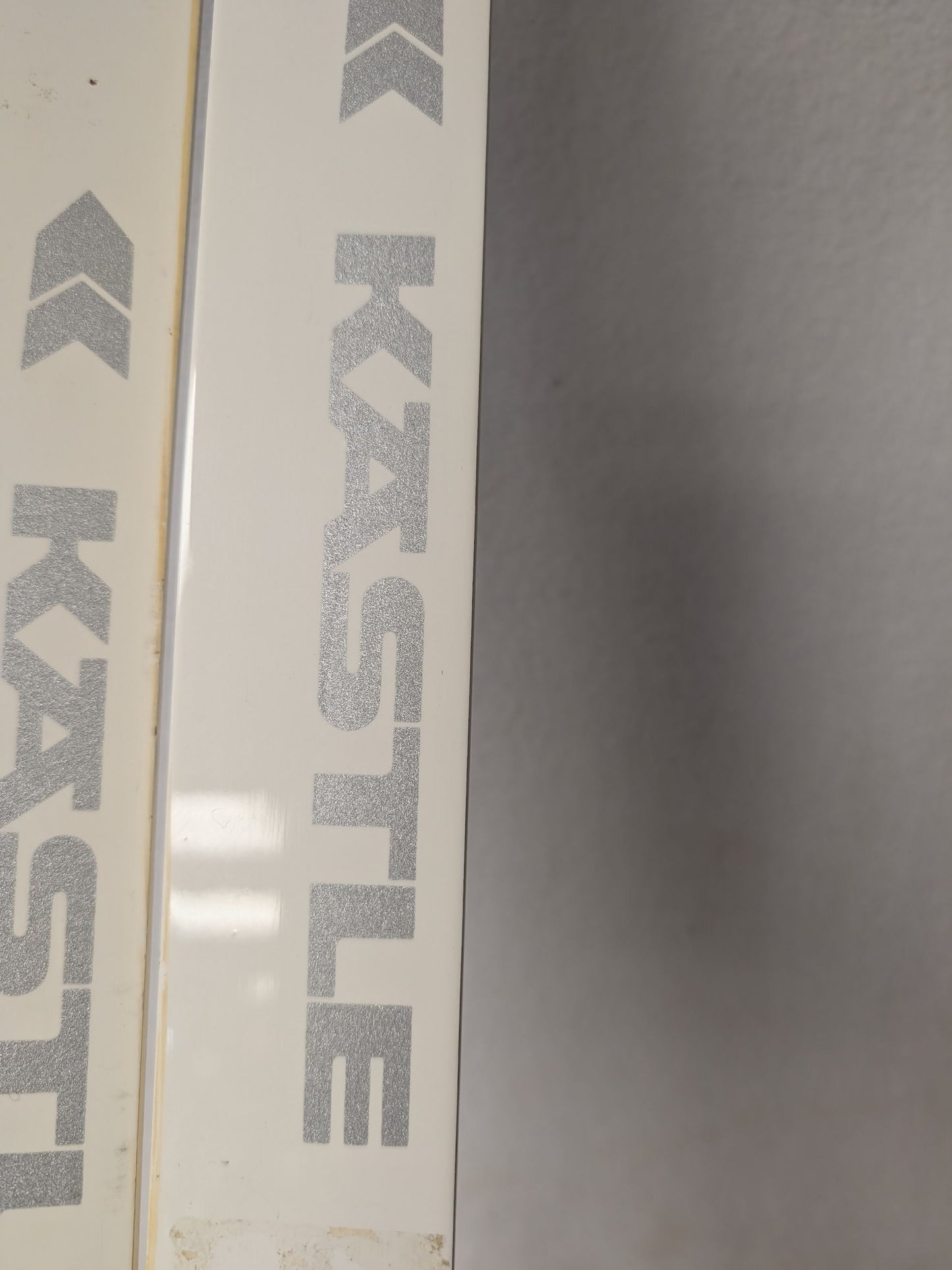 Cross Country Kastle Kick XC Skis NNN Bindings Size 215 Cm White Used