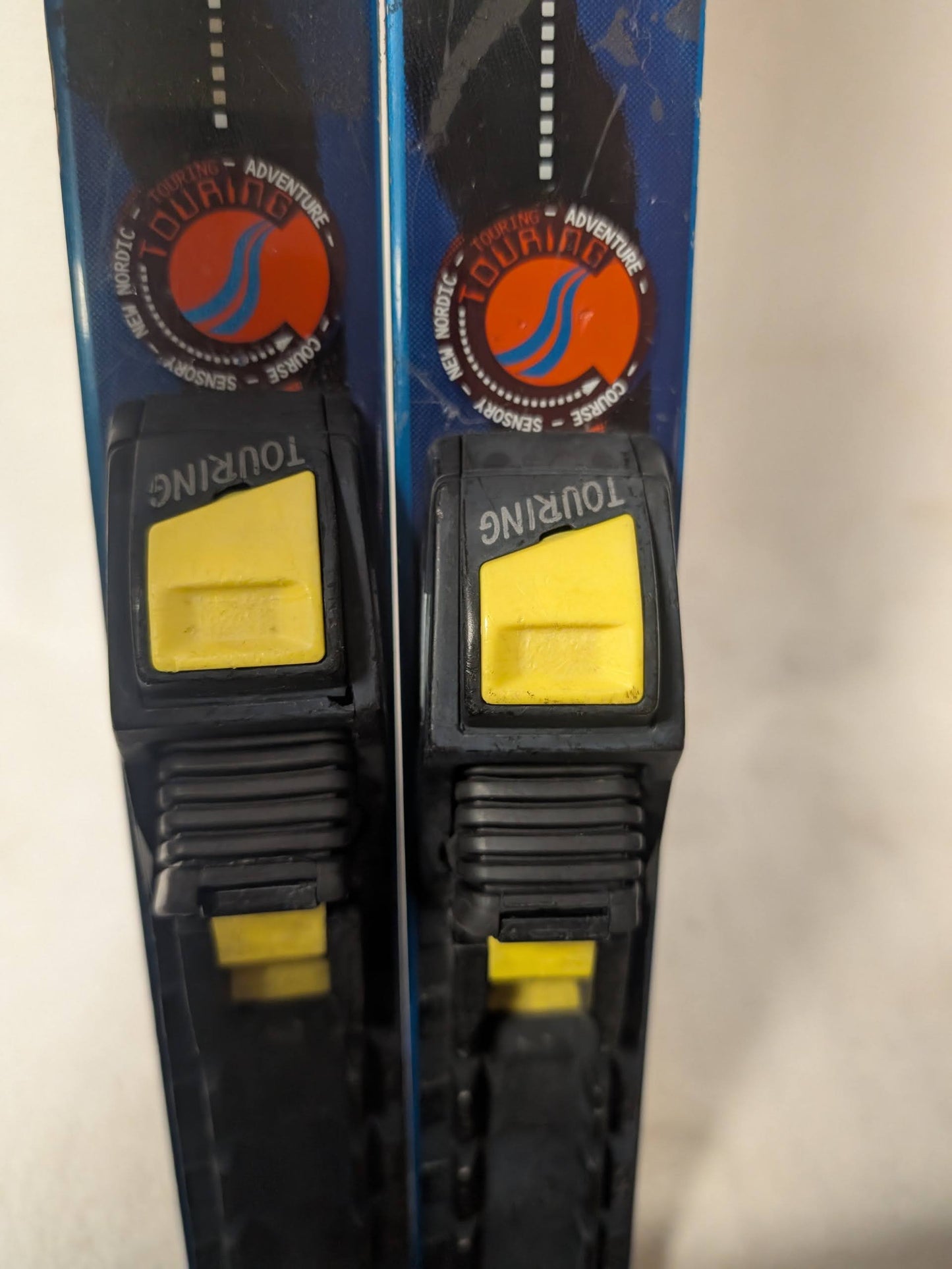 Cross Country Rossignol XC Skis with Bindings Size 200 Cm Blue Used