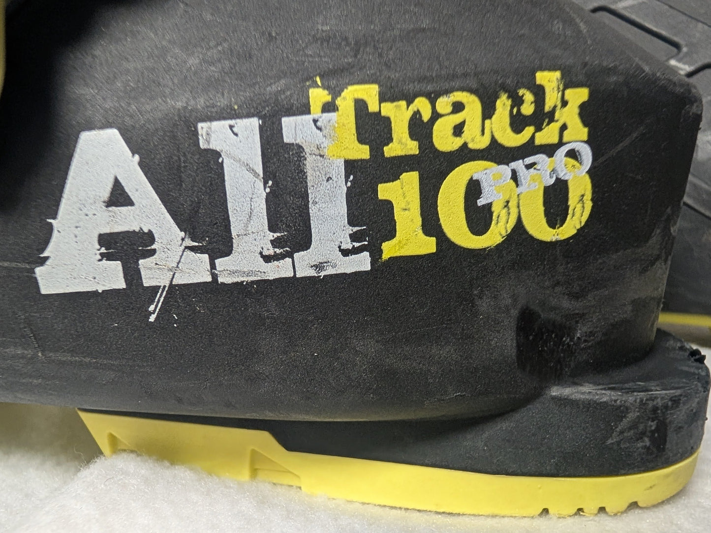 Rossignol All Track 100 Ski Boots Size 27.5 Color Black Condition Used