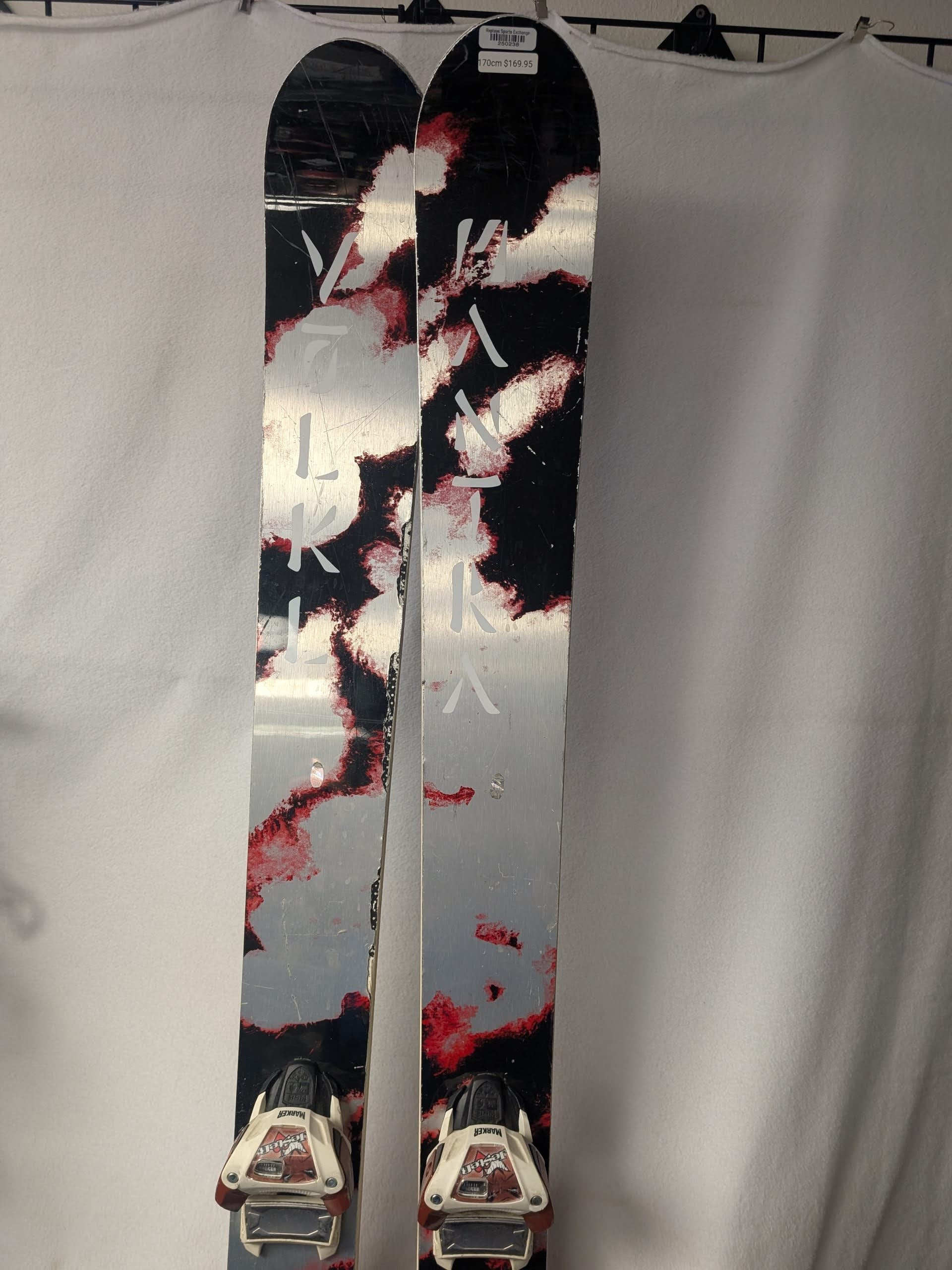 Hart スキー ホワイト/ネイビー/レッド Skis – Replays Sports Exchange