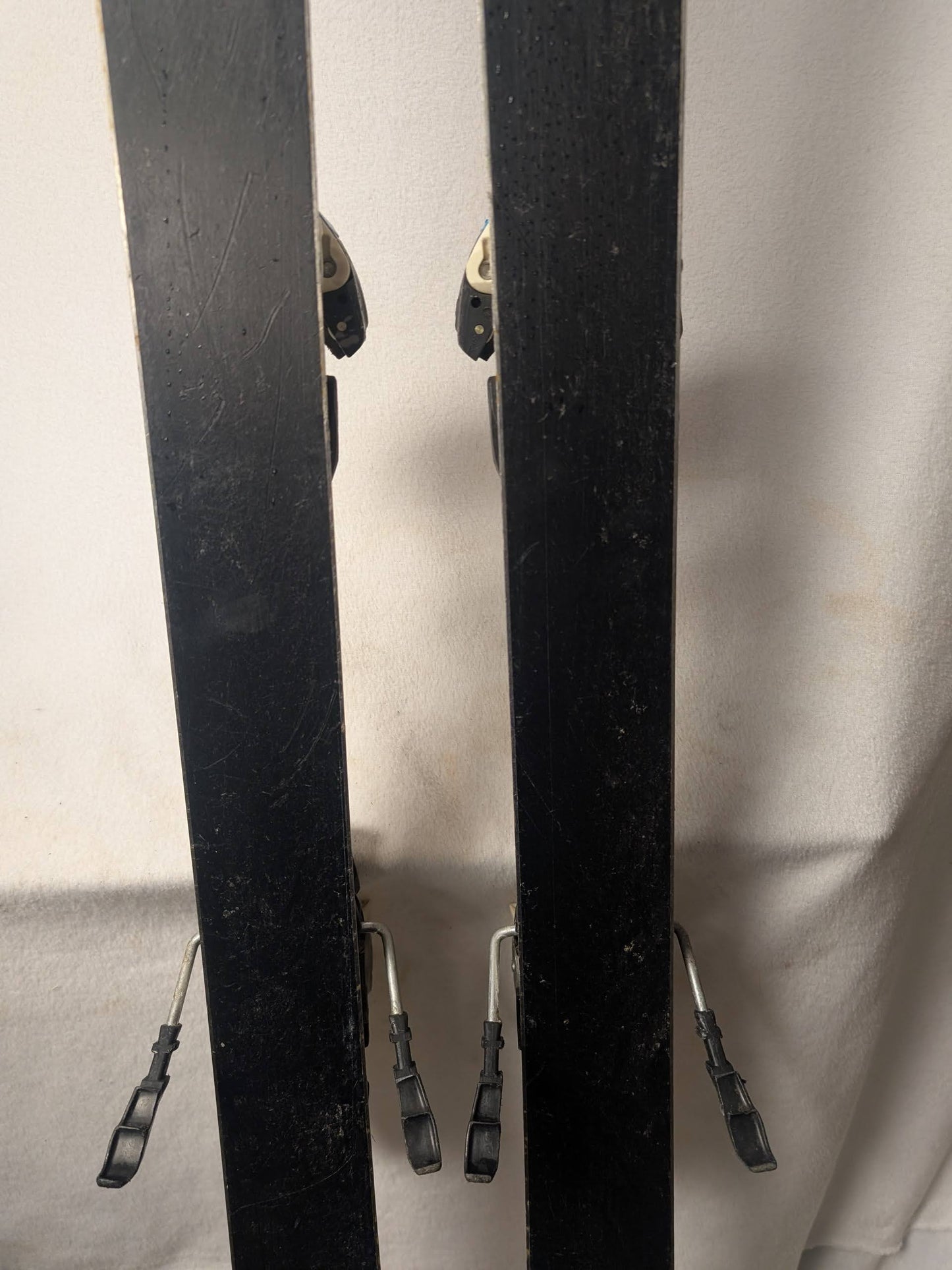 Hart F17 Skis Marker Griffin Bindings 167 Cm Color White Condition Used
