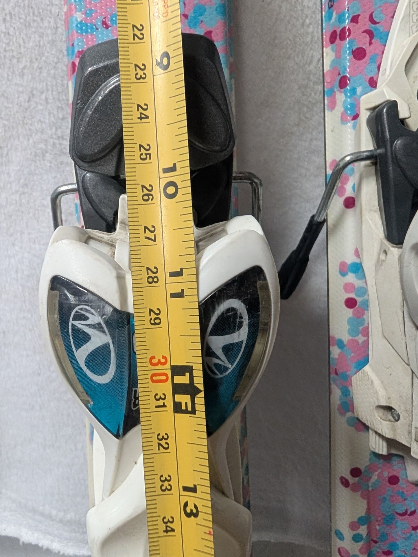 Volkl Chica Skis Marker 7.0 Bindings 130Cm Color White Condition Used