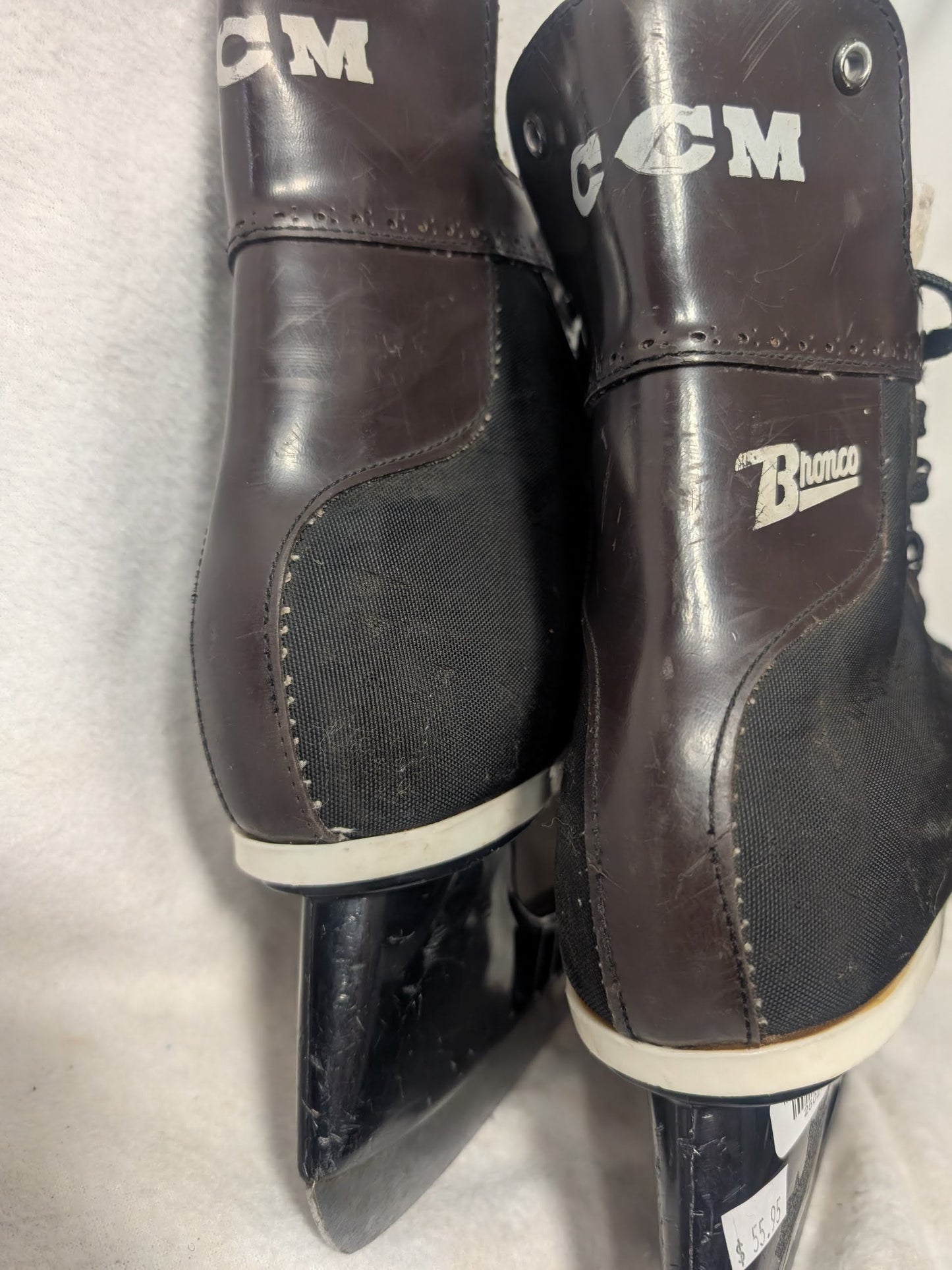 CCM Bronco Hockey Ice Skates Size 10 Color Black Condition Used