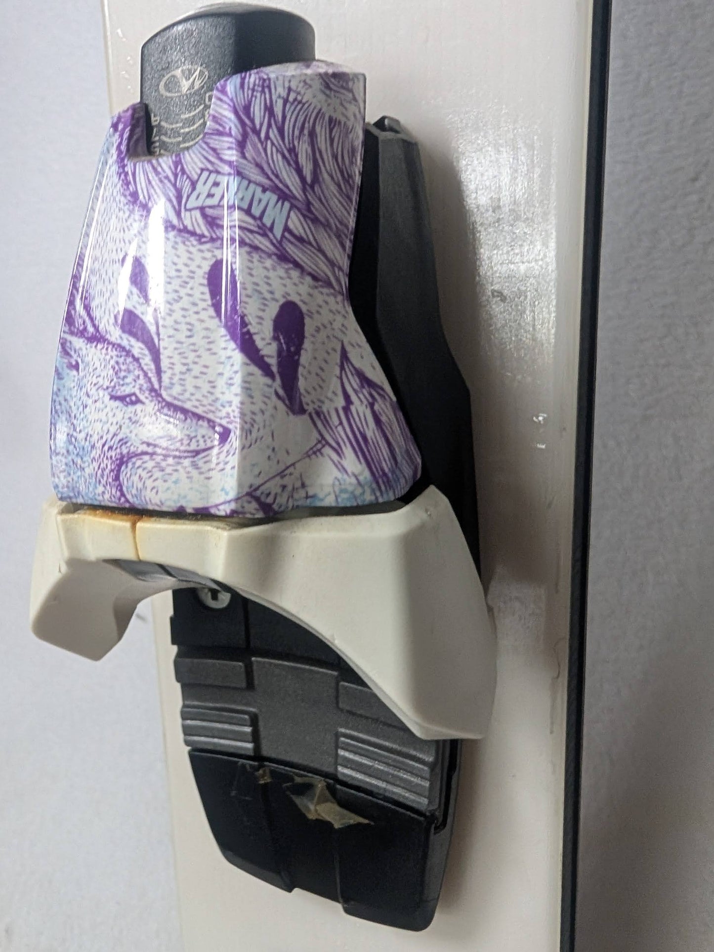 Rossignol Saffron 7 Skis Marker Bindings 162 Cm Color White Condition Used