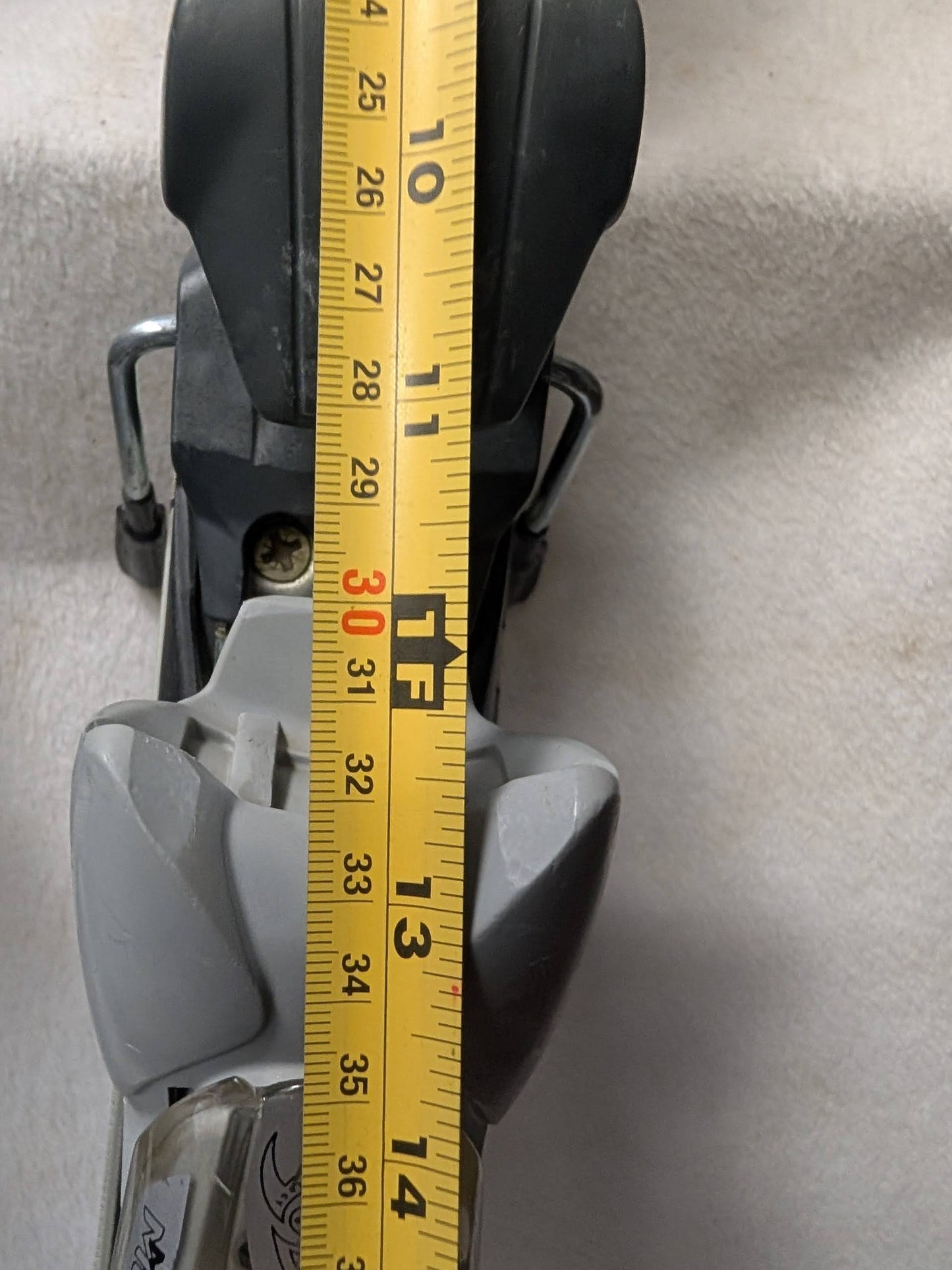 K2 One Luv Skis w/Marker Mod 11.0 Bindings Size 160 Cm Color Black Use K2 One Luv Skis w/Marker Mod 11.0 Bindings Size 160 Cm Color Black Use
