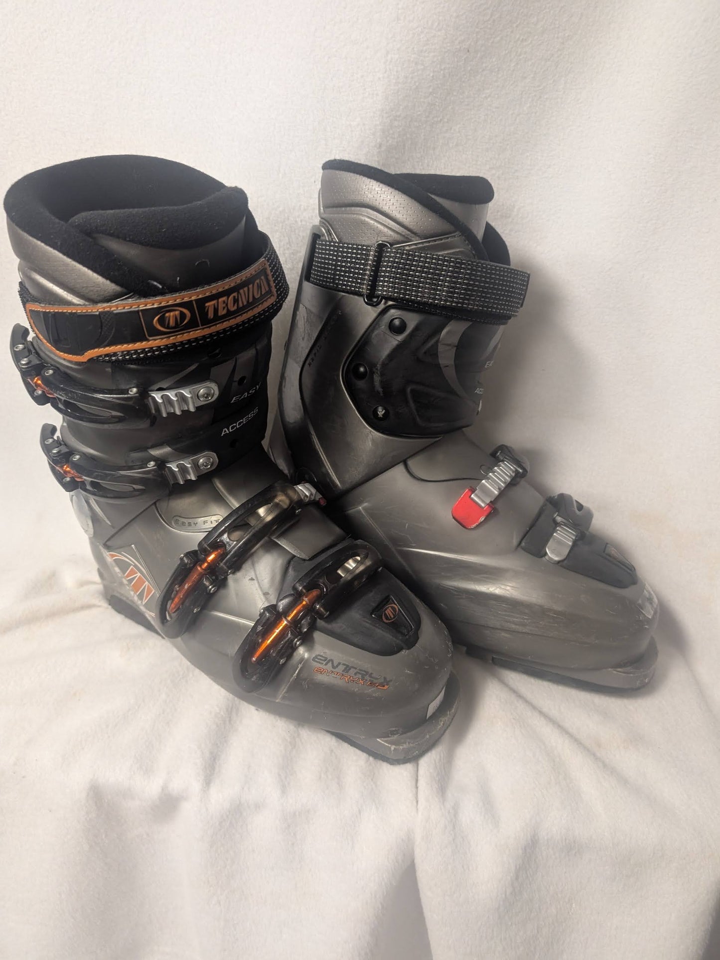 Tecnica EnergyX SP Ski Boots Size 26.5 Color Gray Condition Used