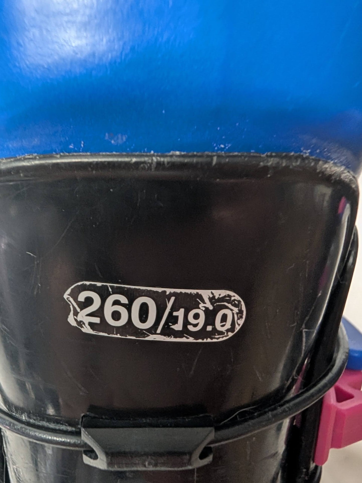 Salomon Youth Ski Boots Size 19 Color Black Used