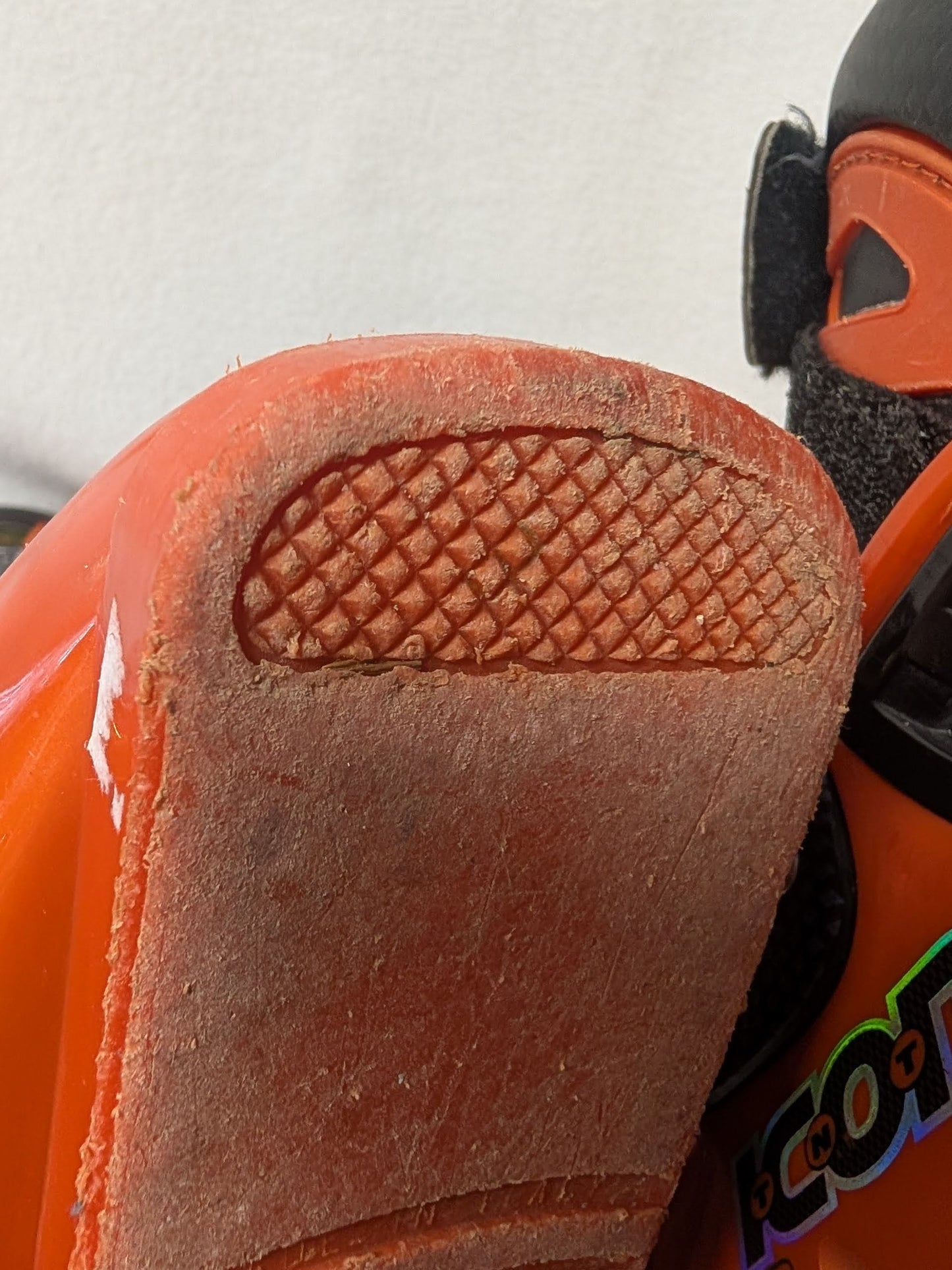 Tecnica Icon TNT Carbon Ski Boots Size 27.5 Color Orange Condition Used