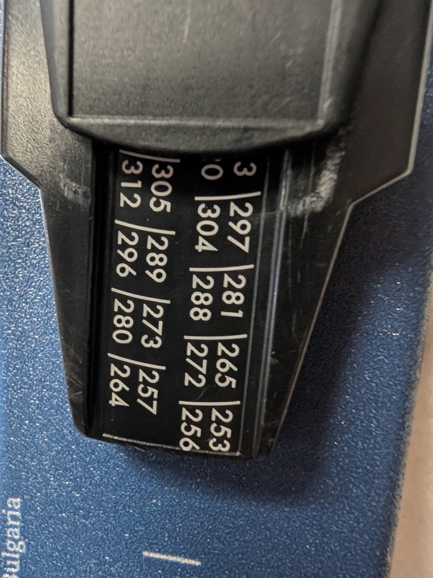 Salomon QST Jr Skis/Grip Walk Bindings Size 140 Cm Blue Used