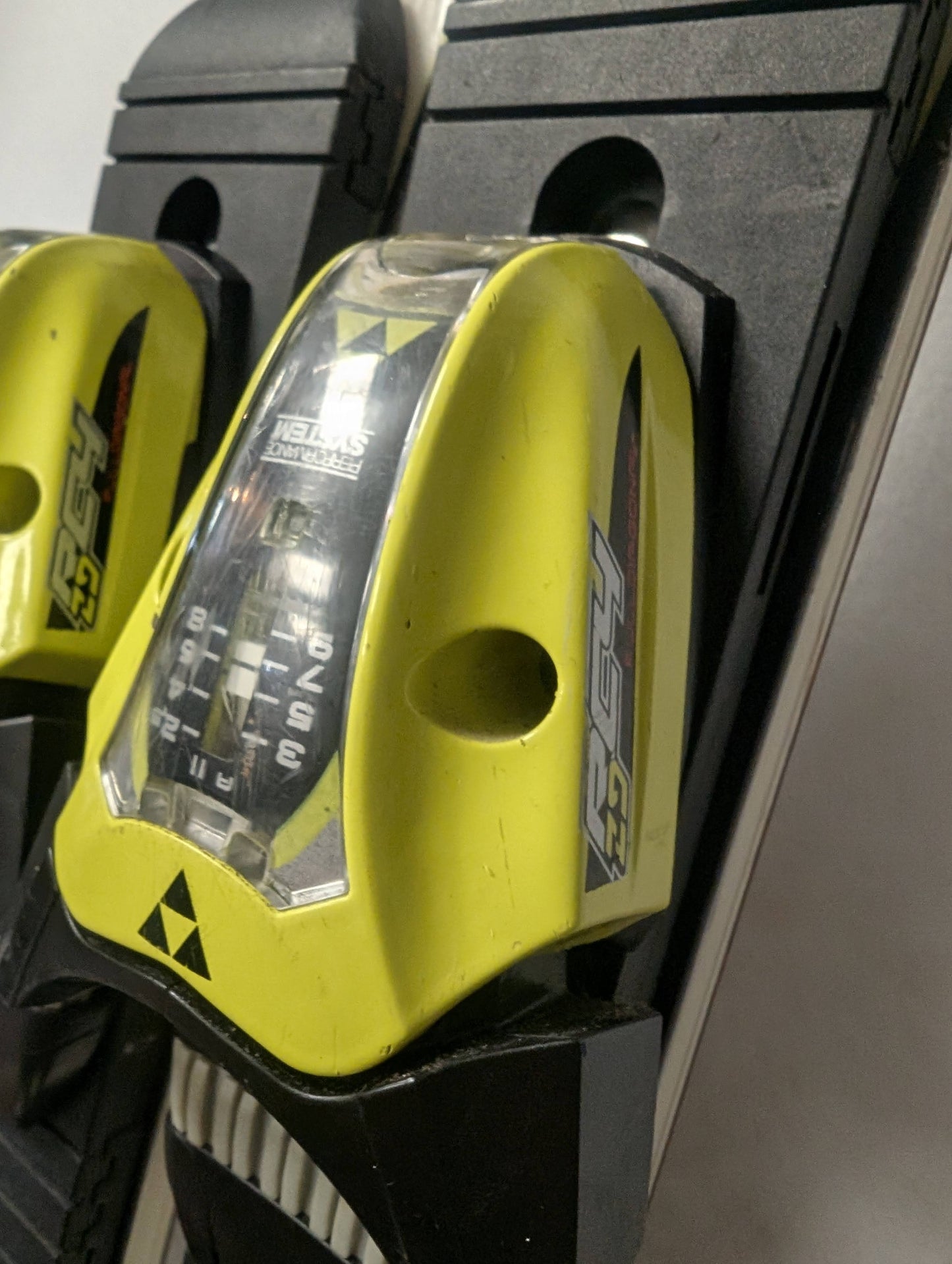 Fischer WorldCup GS Skis RC4 Bindings 150 cm Yellow Used