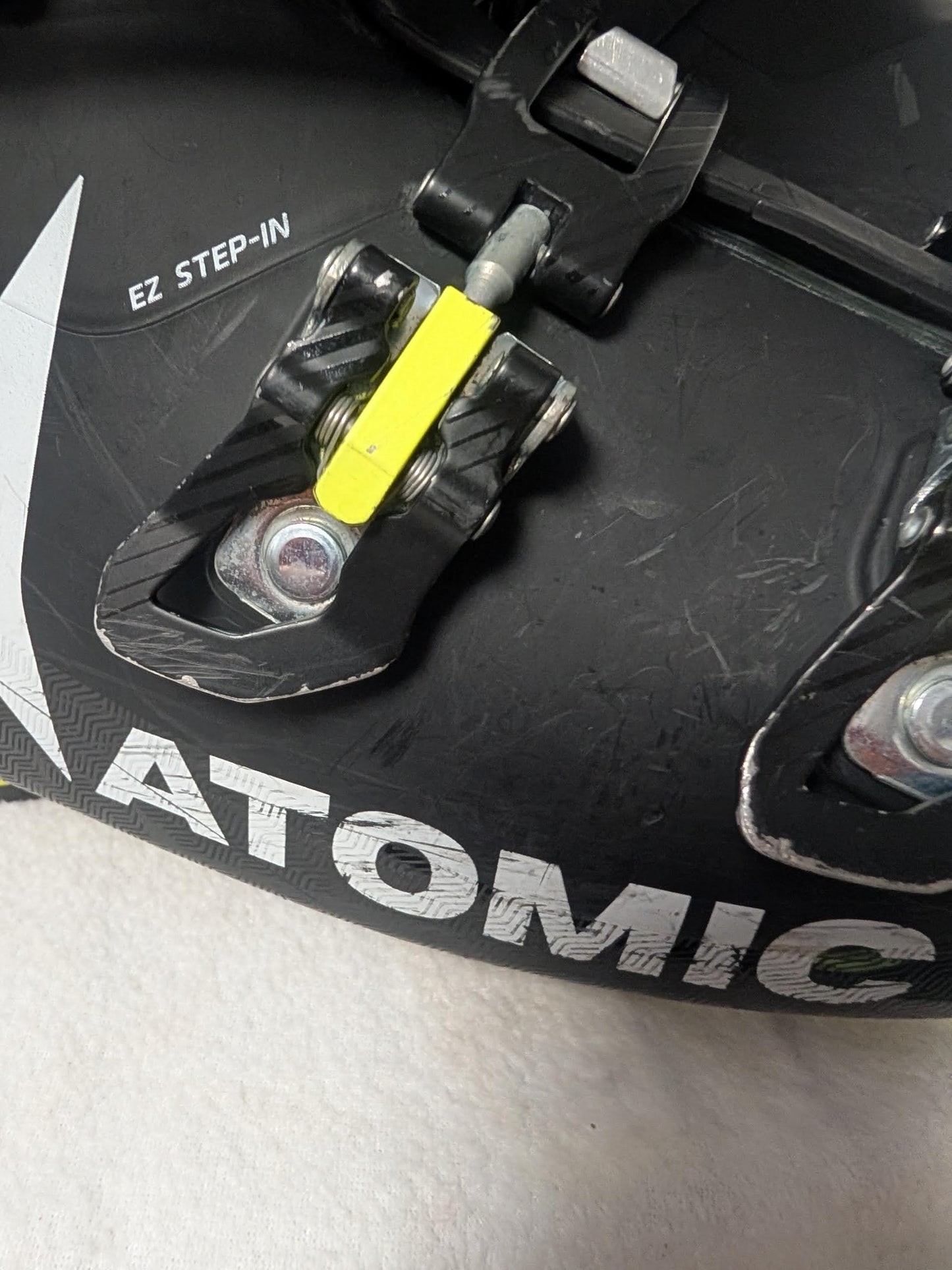 Atomic Hawk Magna 100 Ski Boots Size 27.5 Color Black Condition Used