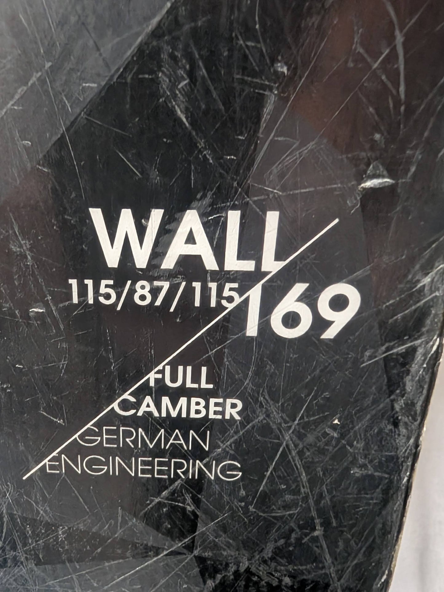 Volkl Wall Skis Elan Attack Bindings Size 169 Cm Black Used