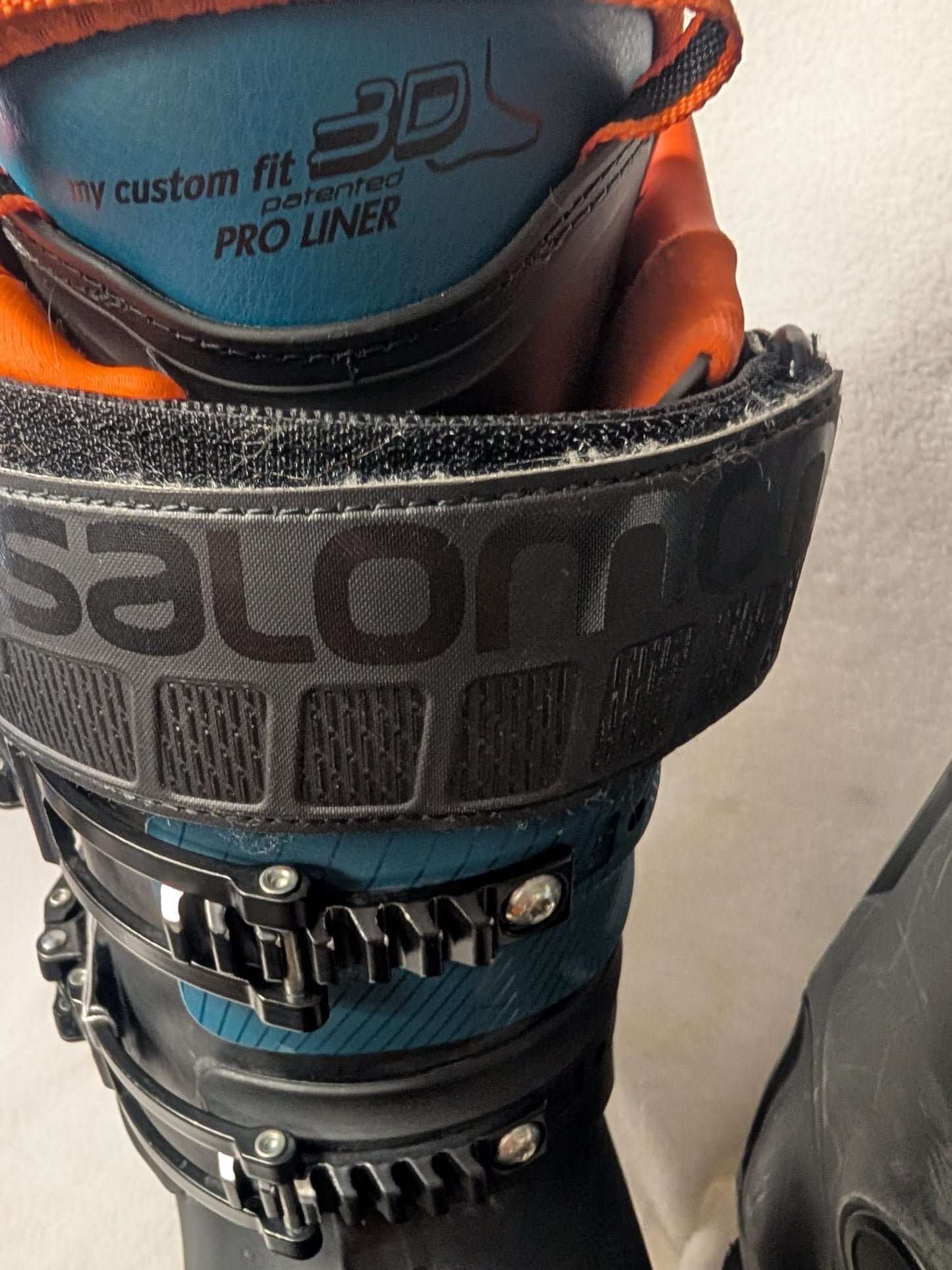 Salomon HD 120 Ski Boots Size 28.5 Color Black Condition Used