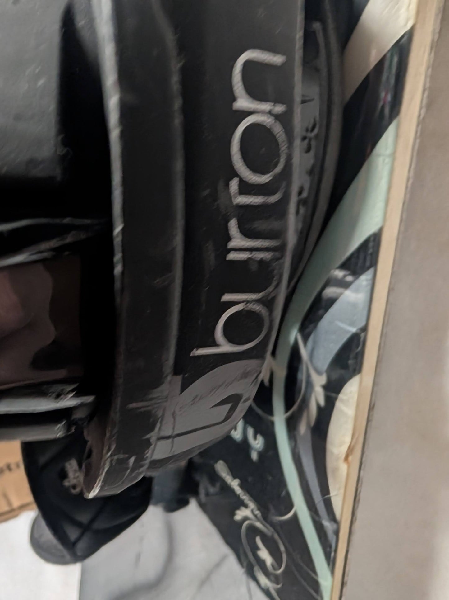 Salomon Ivy Snowboards Burton Lexa Bindings Size 156Cm Color Black Condition Used