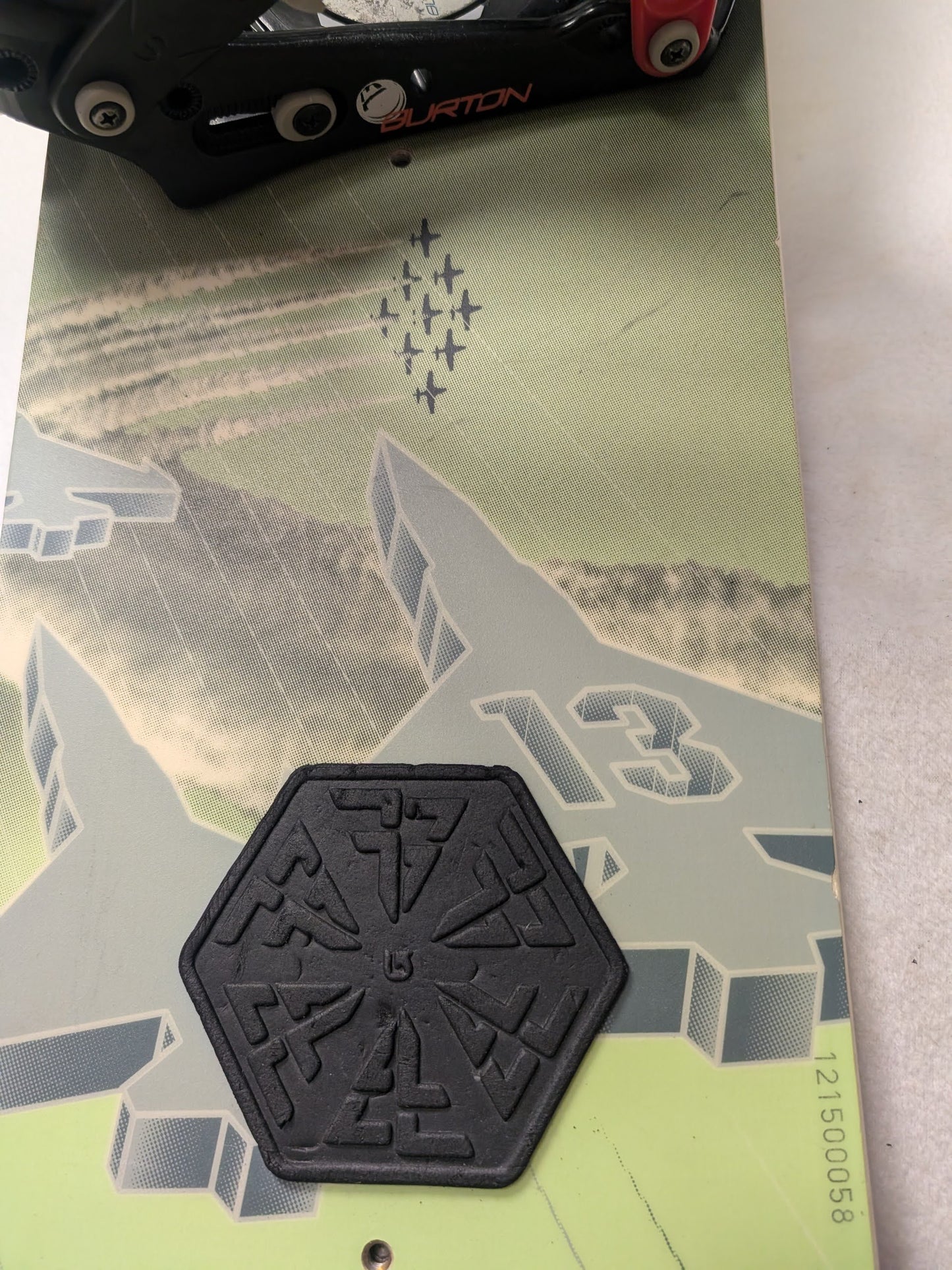 Burton 13 Snowboards Burton Bindings Size 136Cm Color Black Condition Used