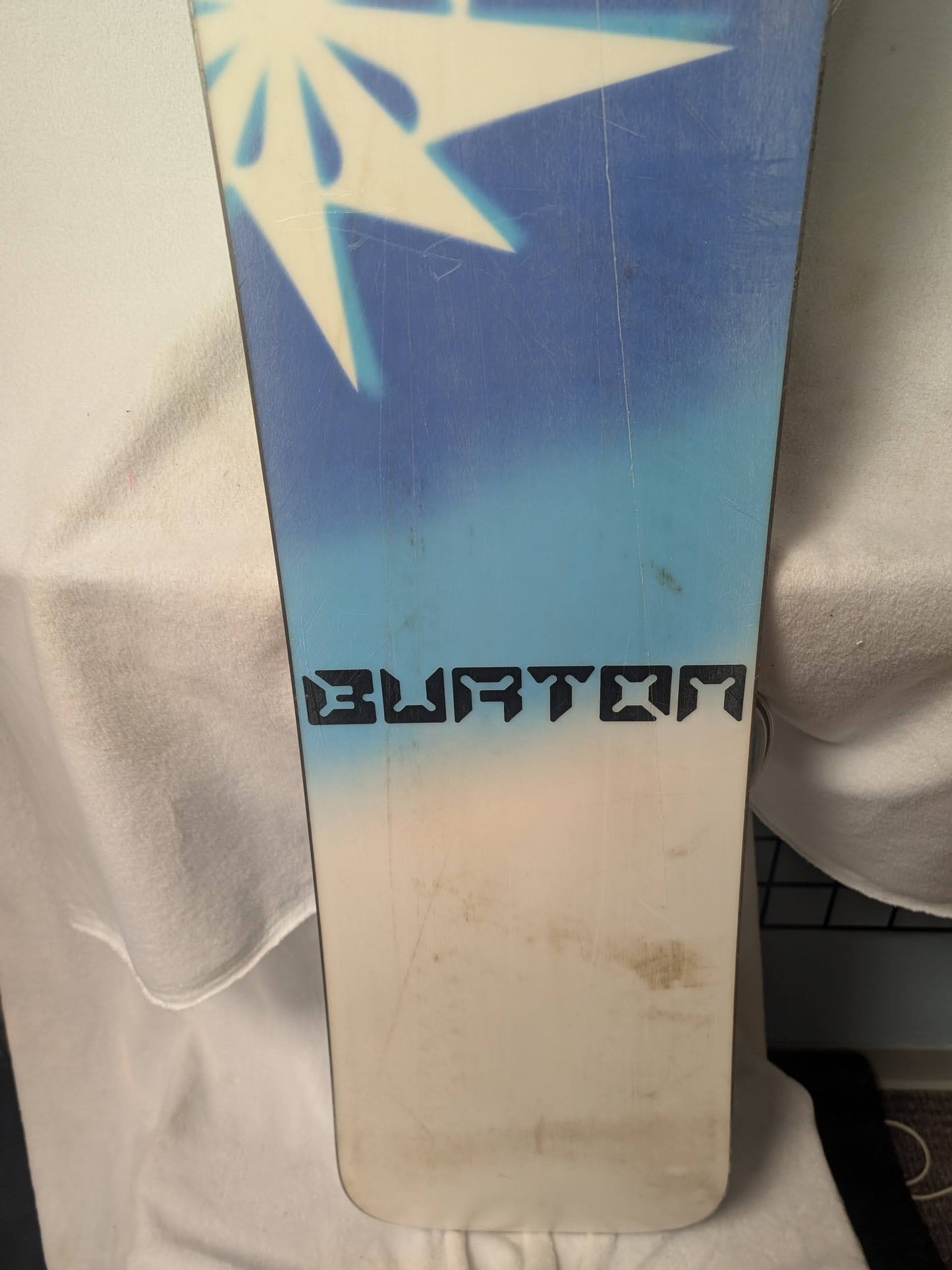 Burton Clash Snowboards Ride Bindings Size 153 Cm Color White Condition Used