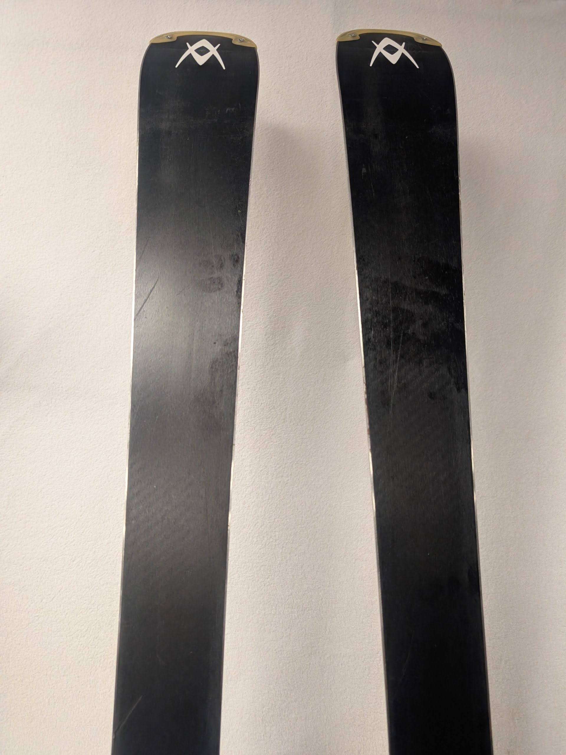Volkl Attiva 4 Skis Marker Motion Bindings Size 161 Cm White Used