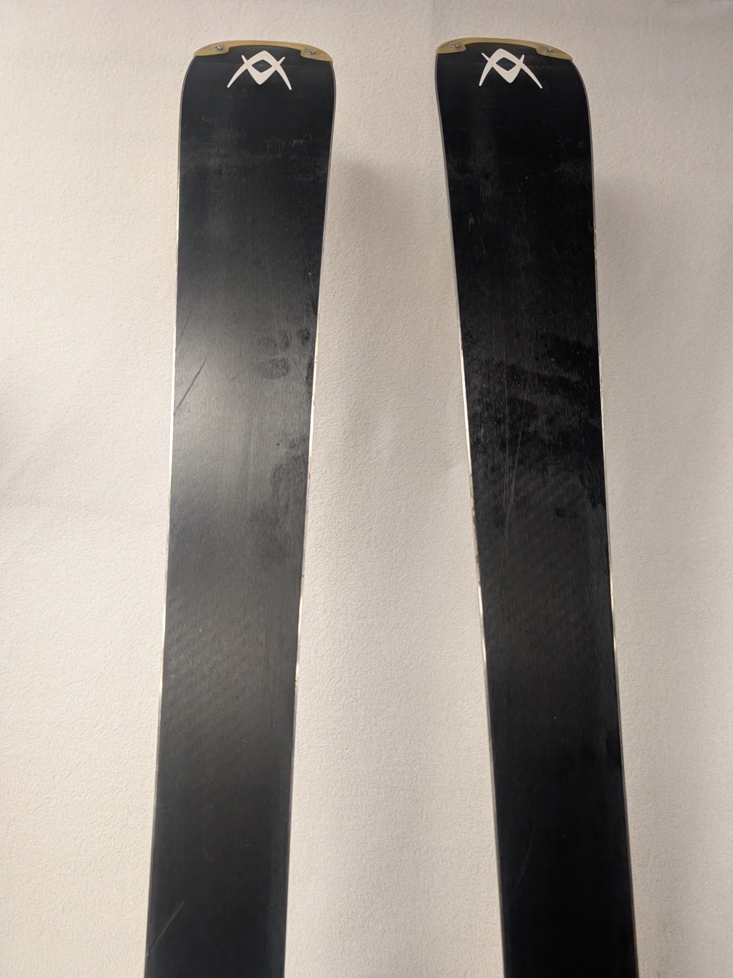 Volkl Attiva 4 Skis Marker Motion Bindings Size 161 Cm White Used