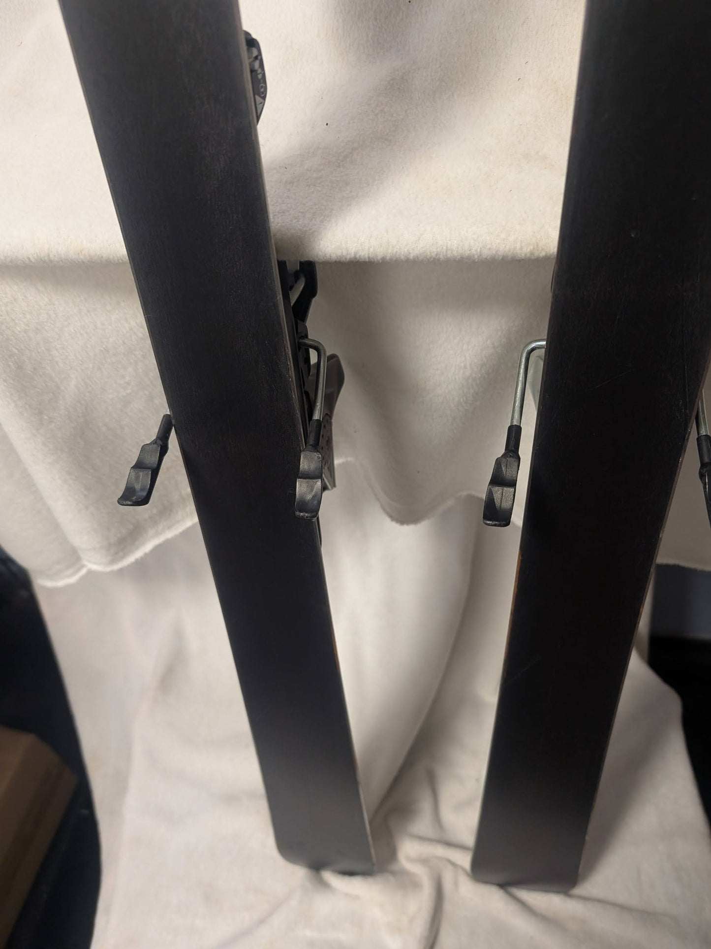 Volkl Attiva 4 Skis Marker Motion Bindings Size 161 Cm White Used