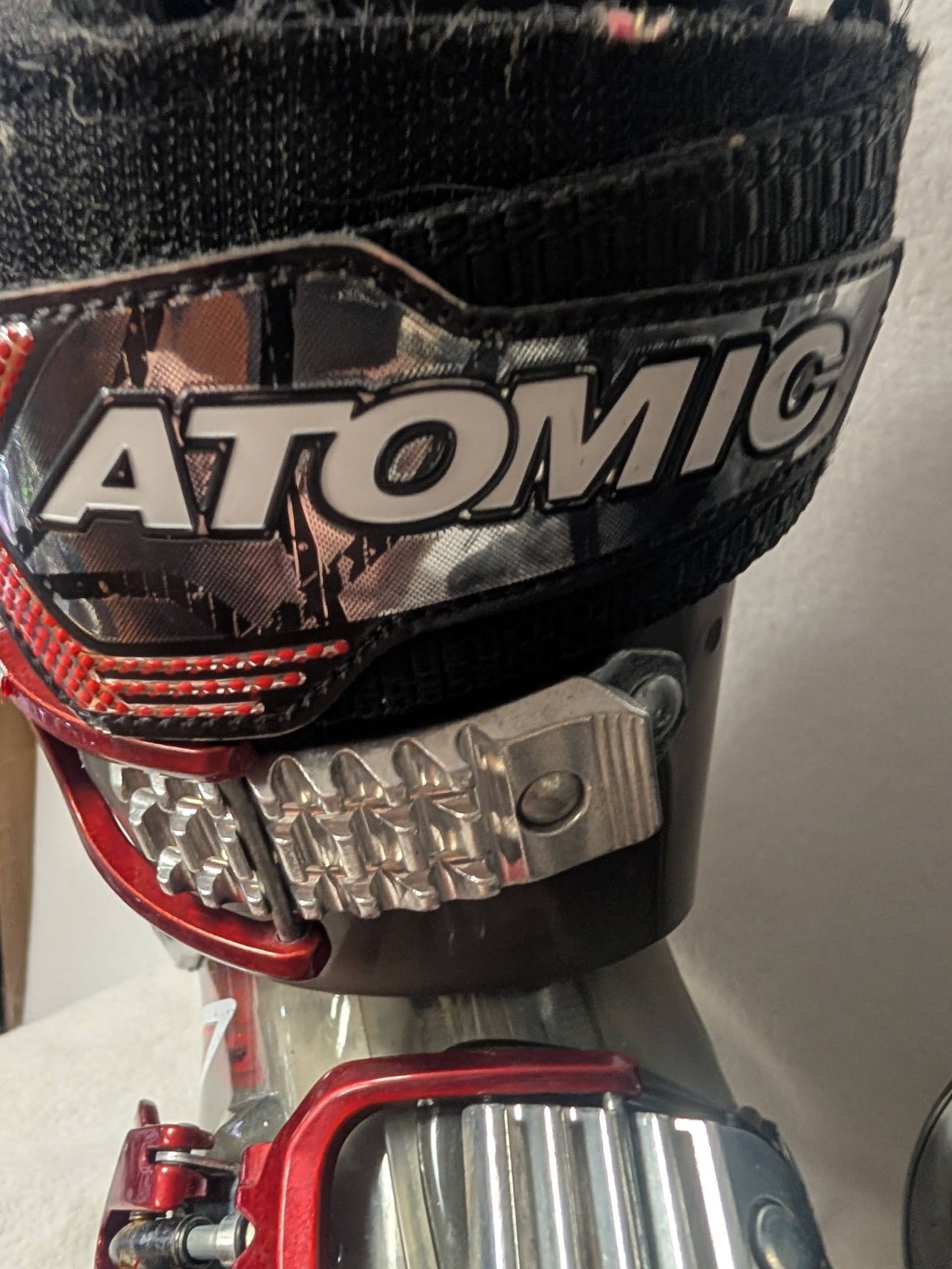 Atomic Live Fit 90 Ski Boots Size 27.5 Color Black Condition Used