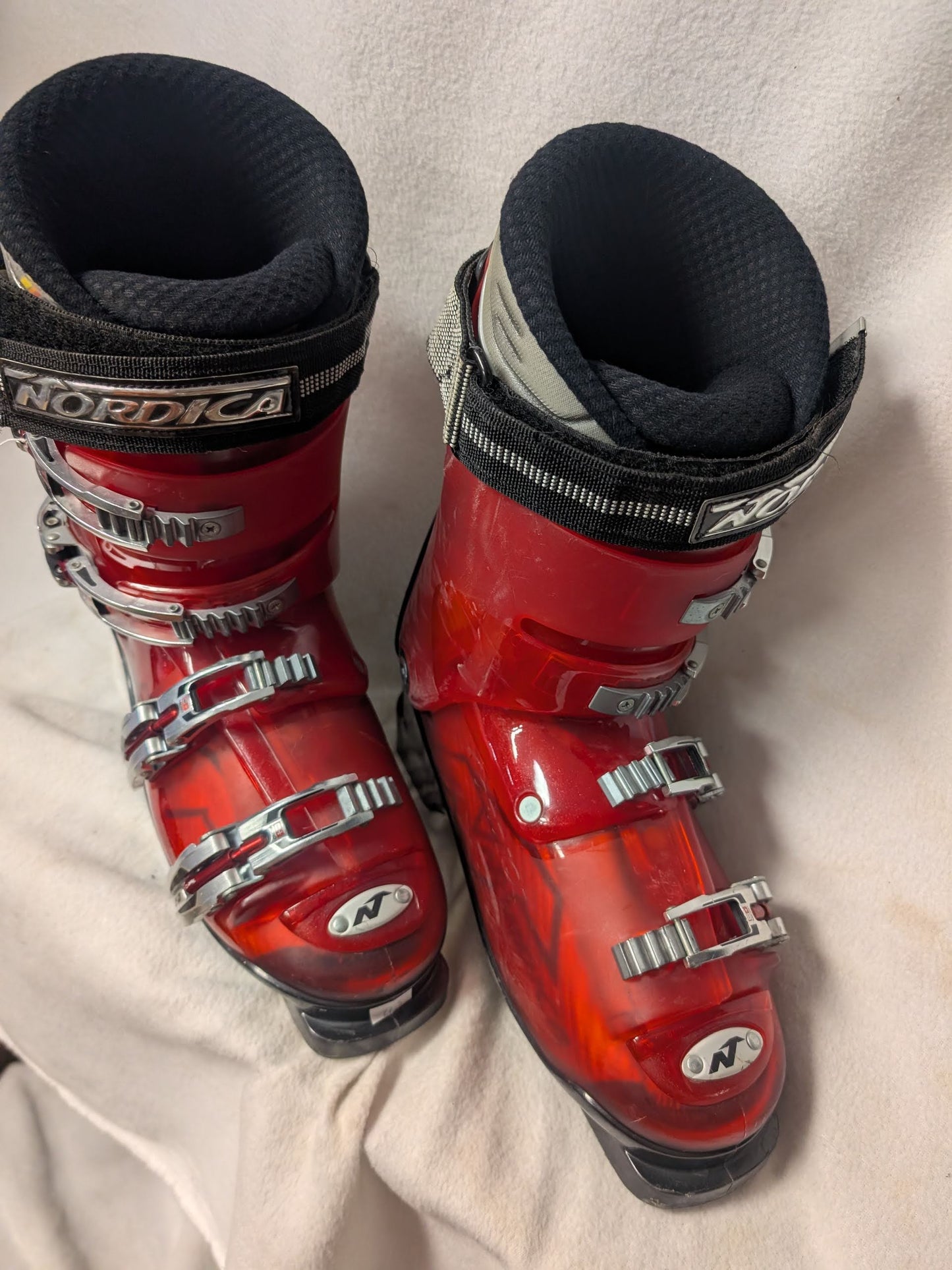 Nordica Beast Ski Boots Size 27.5 Color Red Condition Used