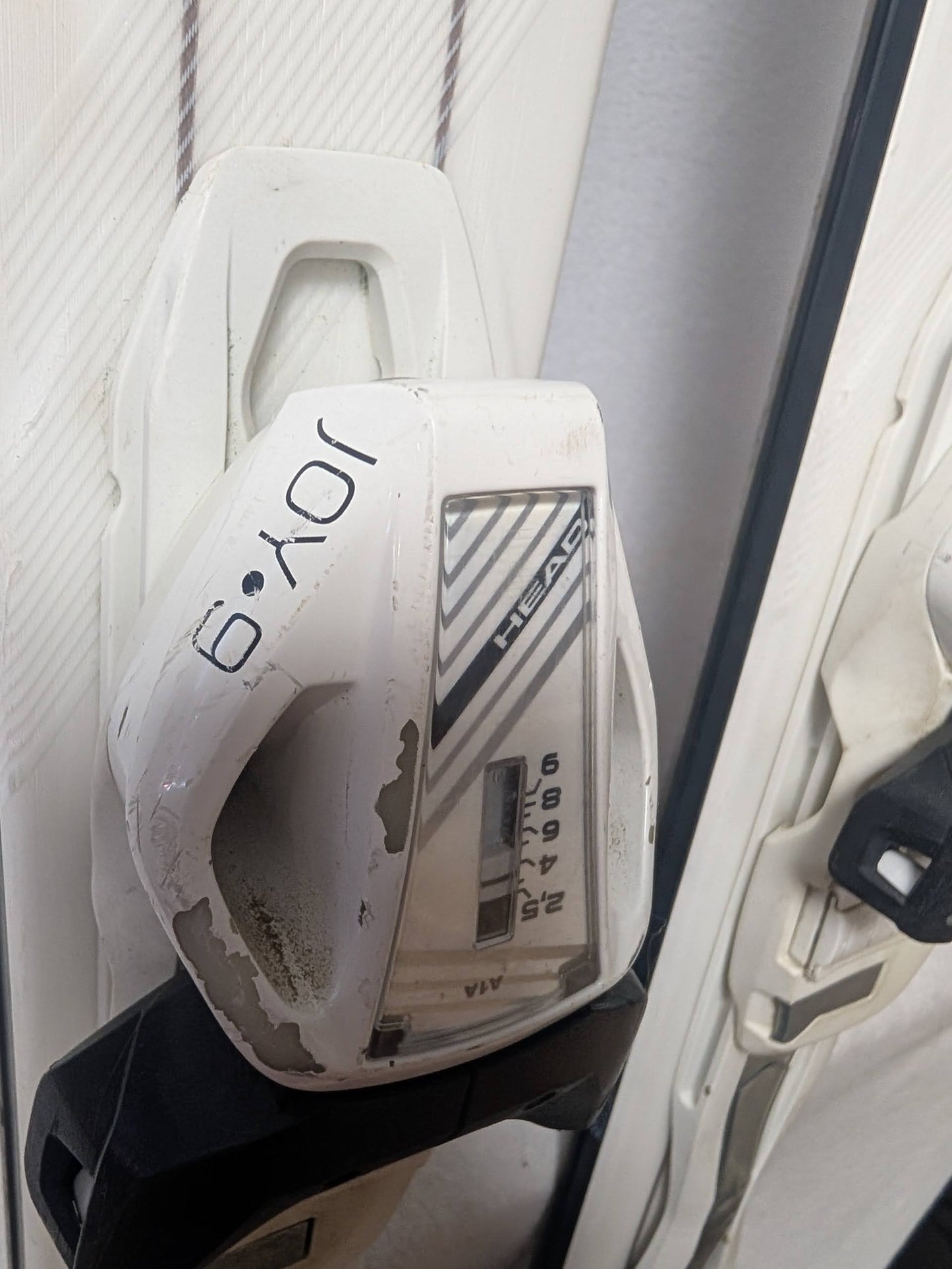 Head Absolute Joy LIbra Skis Joy 9 Bindings Size 148 Cm White Used