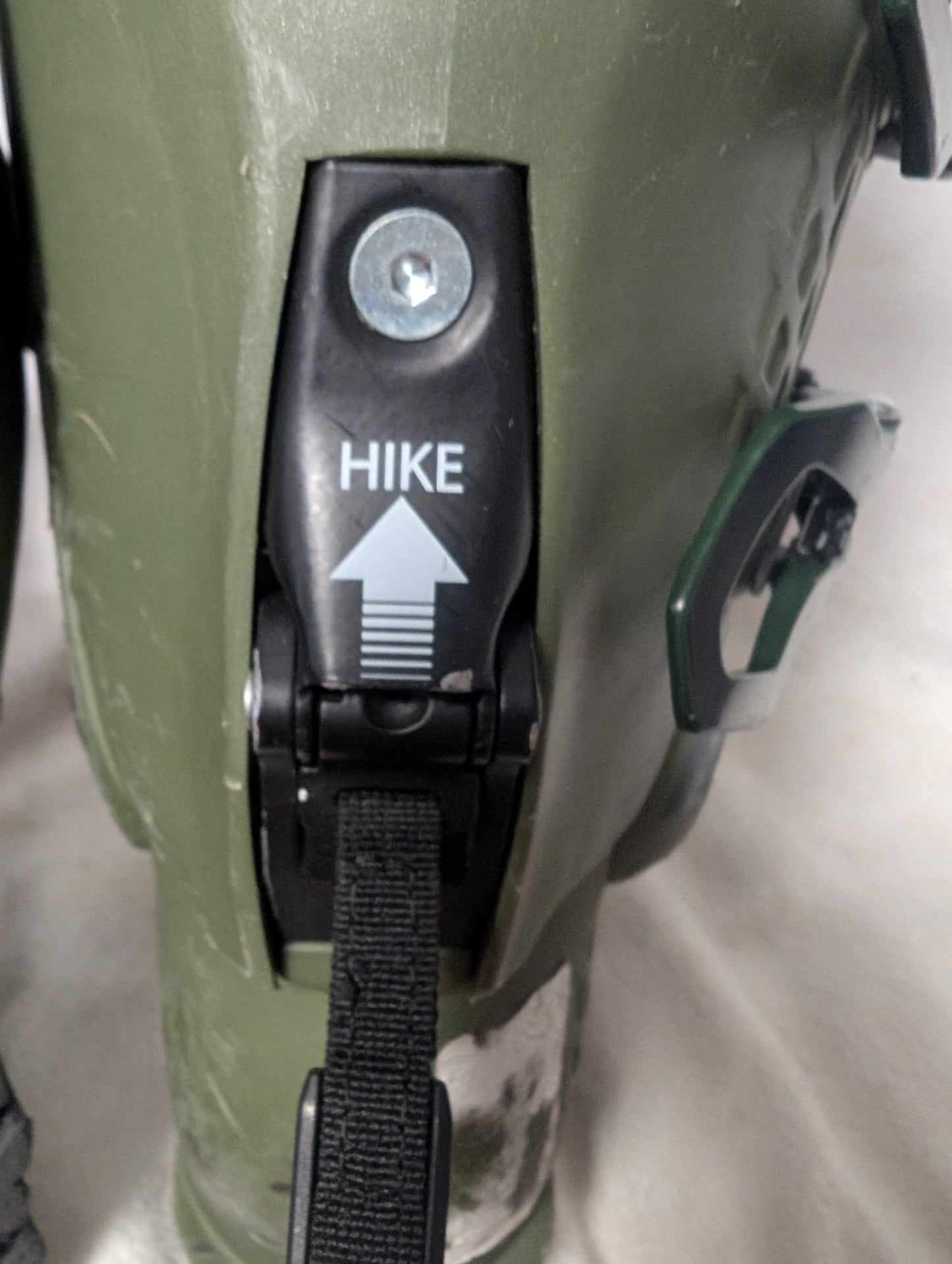 Rossignol Ski Boots Size 24.5 Color Green Condition Used