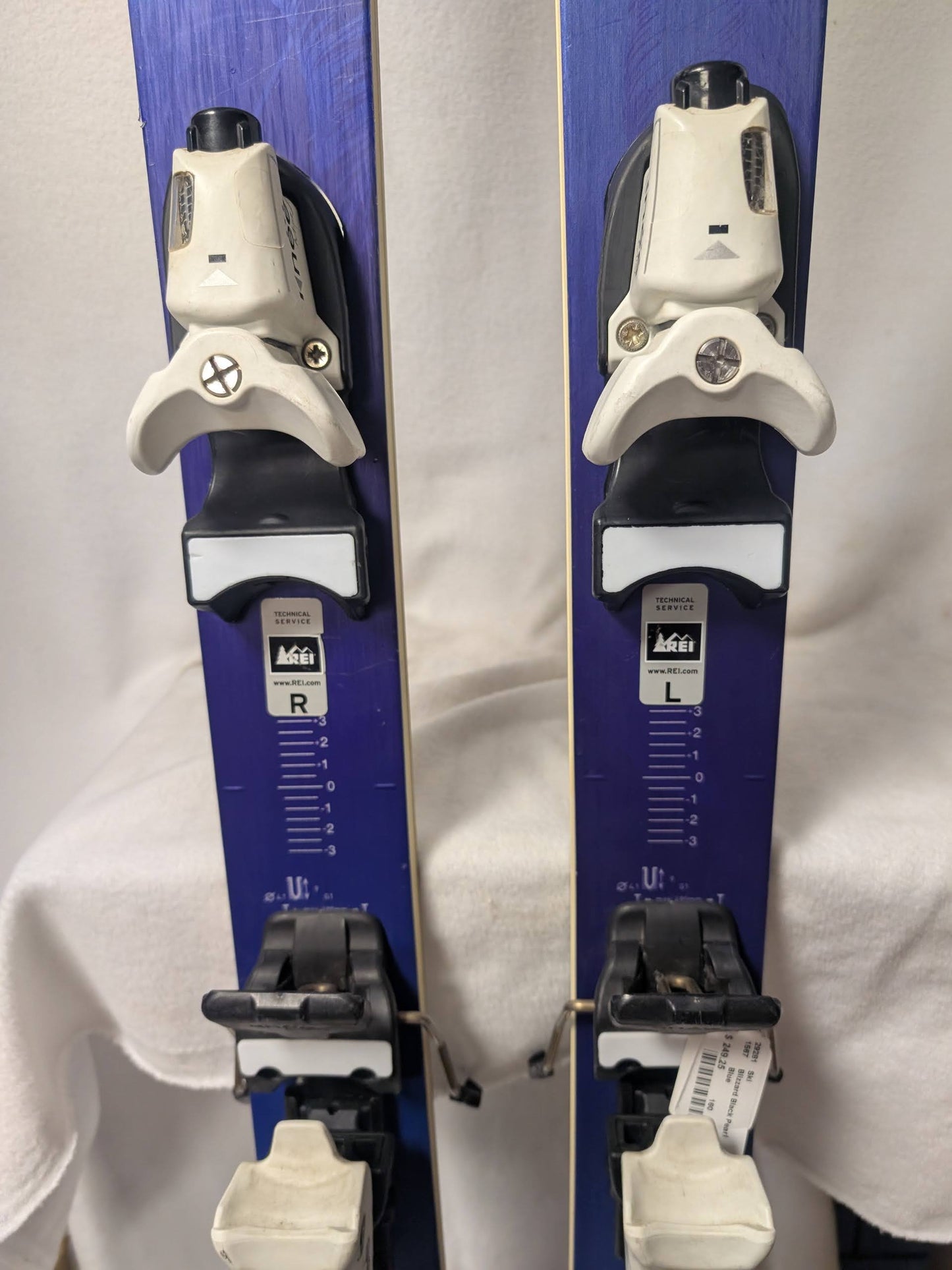 Blizzard Black Pearl Skis Knee Mist Bindings 160 cm Blue Used