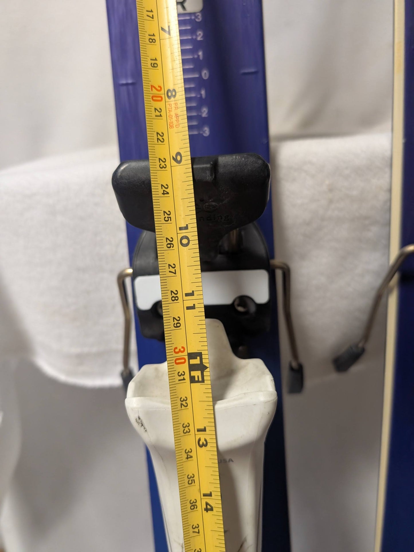 Blizzard Black Pearl Skis Knee Mist Bindings 160 cm Blue Used