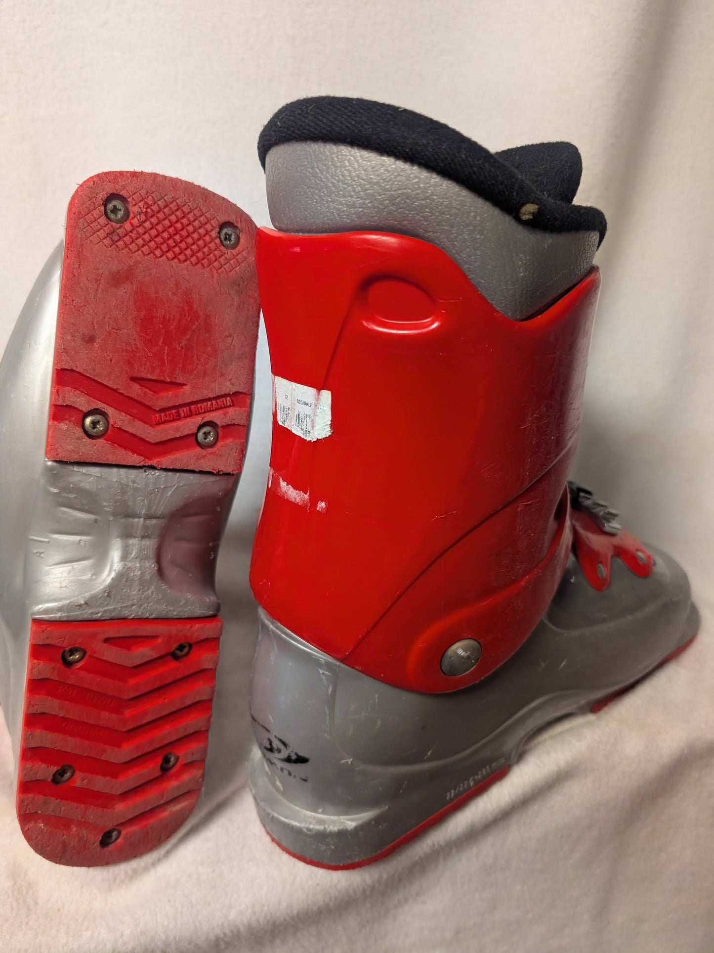 Salomon Youth Ski Boots Size 22.5 Color Red Used