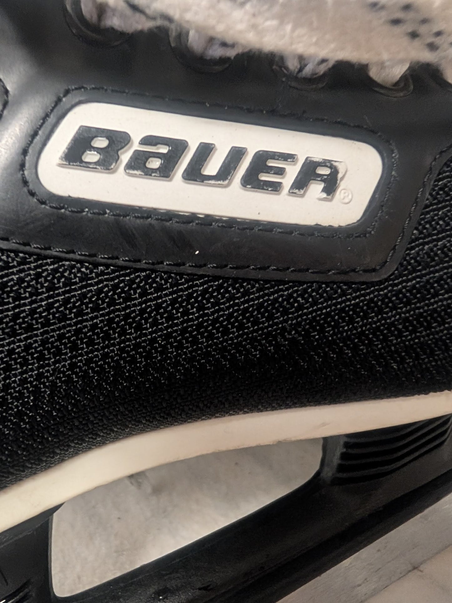 Bauer Impact Pantera Hockey Ice Skates Size 7 Color Black Used