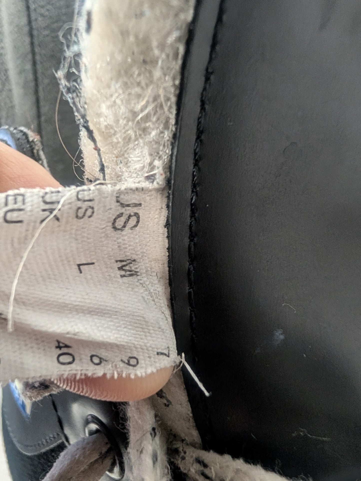 Bauer Impact Pantera Hockey Ice Skates Size 7 Color Black Used