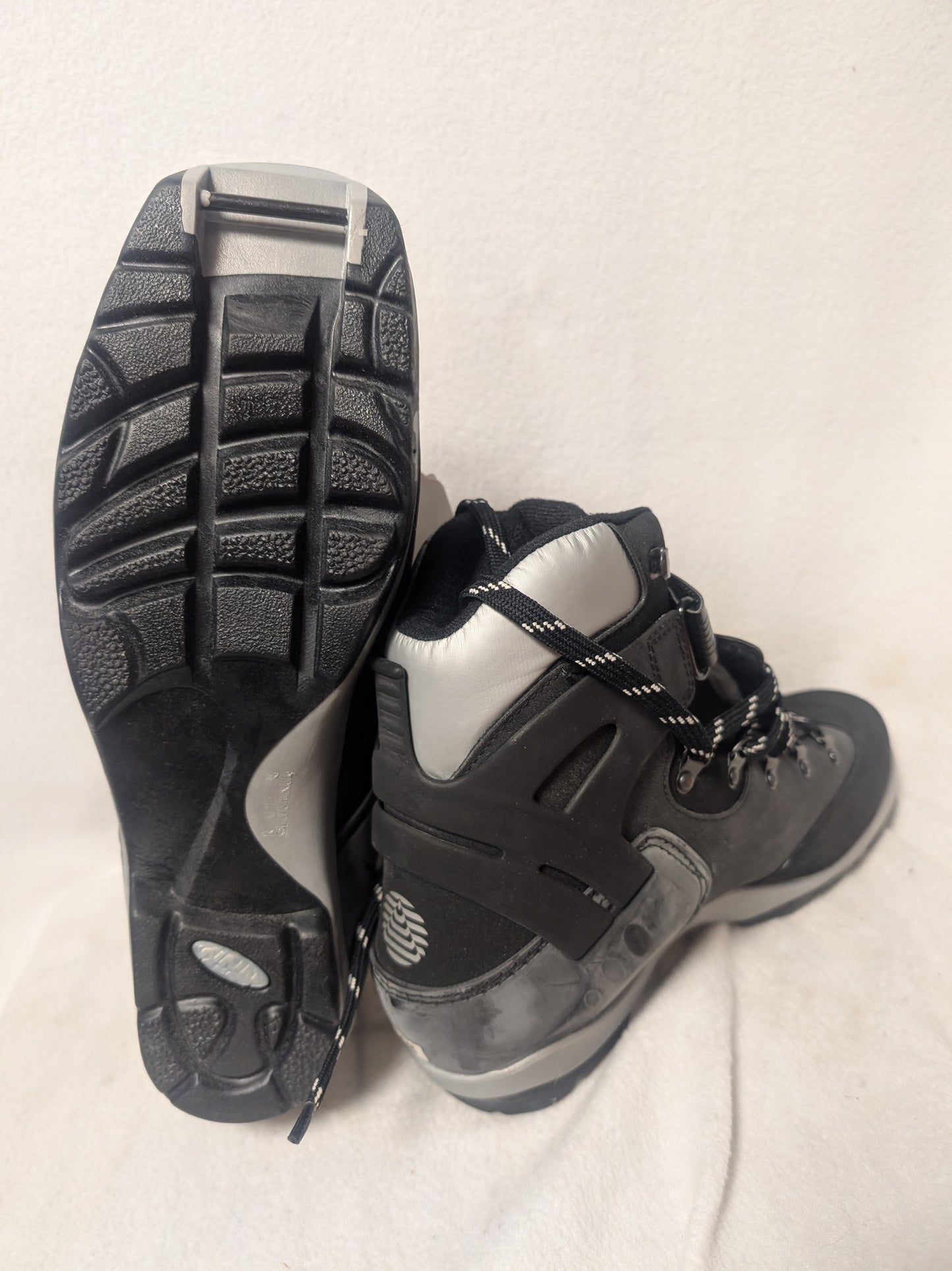 Alpina NNN BC Ski Boots Size 31 EU 48 Color Black Condition Used XC