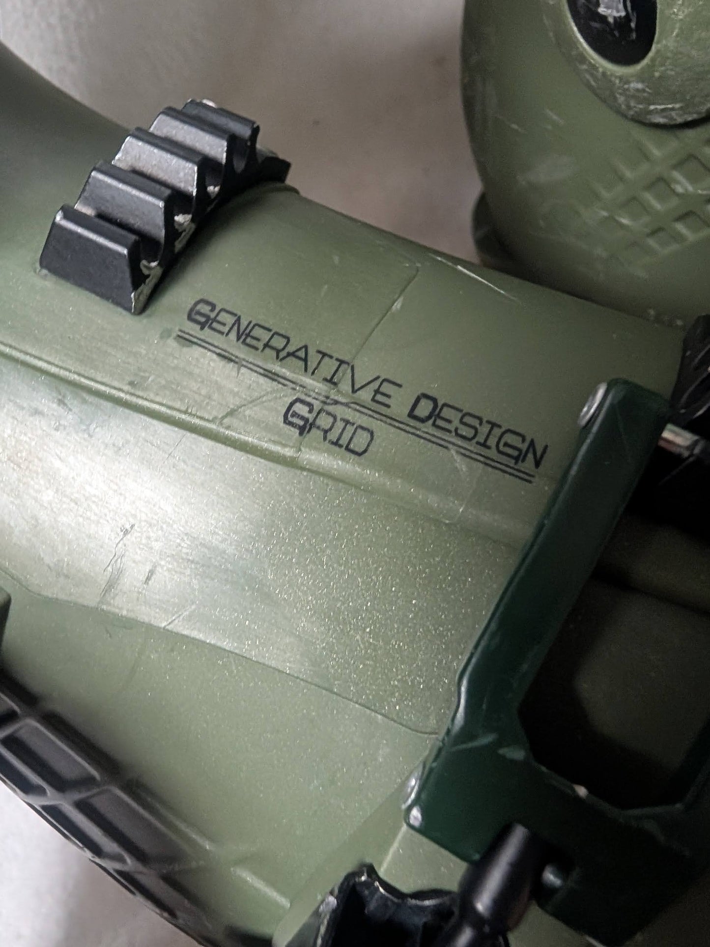 Rossignol Jr80 All Track Ski Boots Size 27.5 Color Green Condition Used