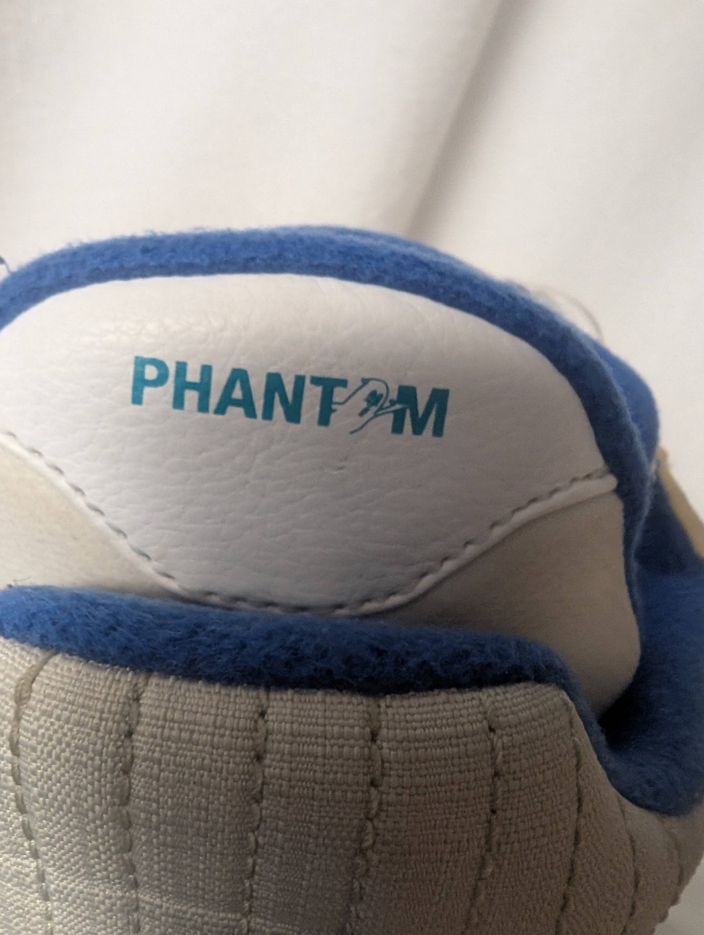 Burton Chloe Boa Women's Snowboard Boots Size 6 Color White Condition Used