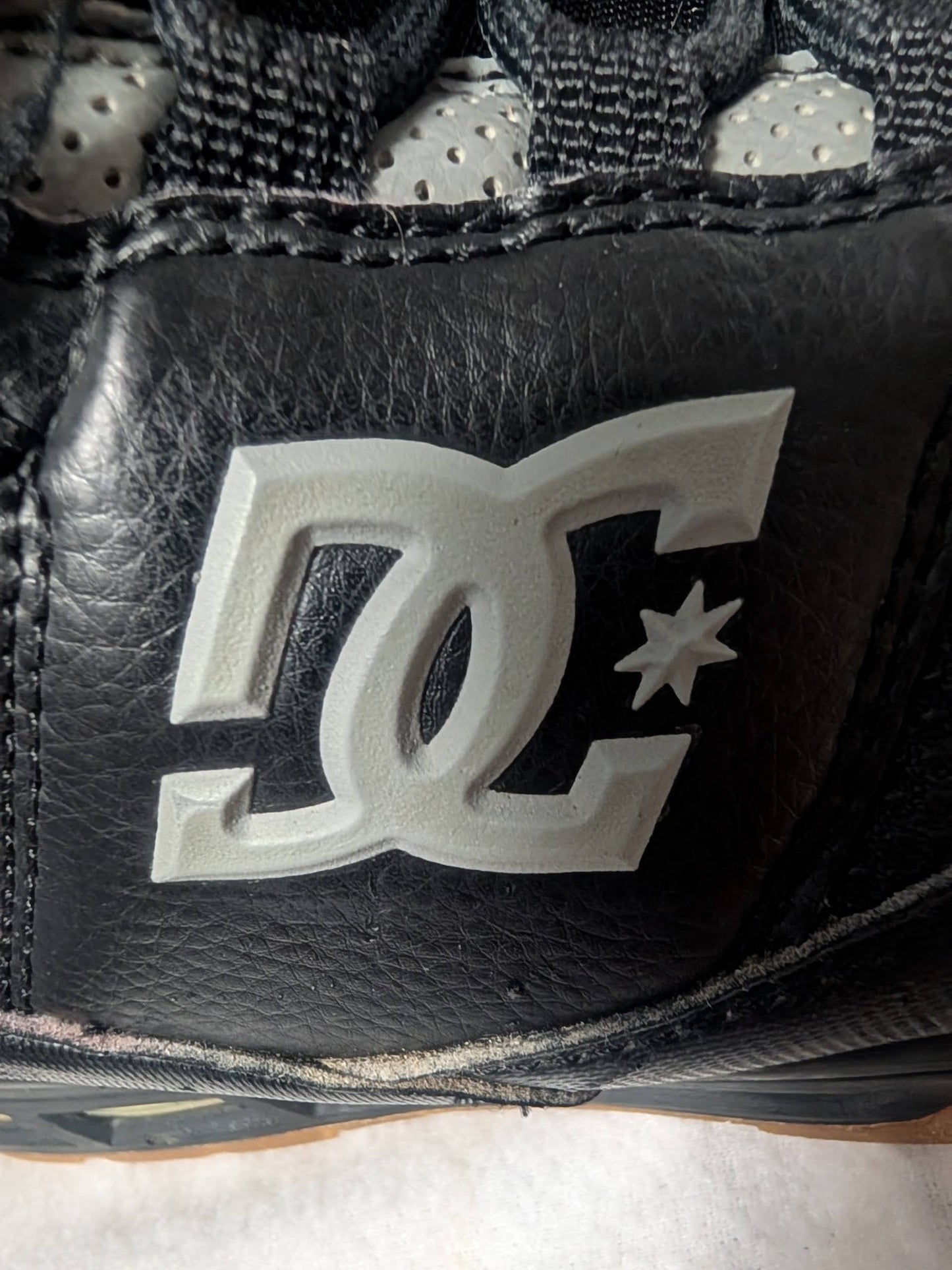 Rossignol Flare Snowboard Boots Size 11.5 Black Used