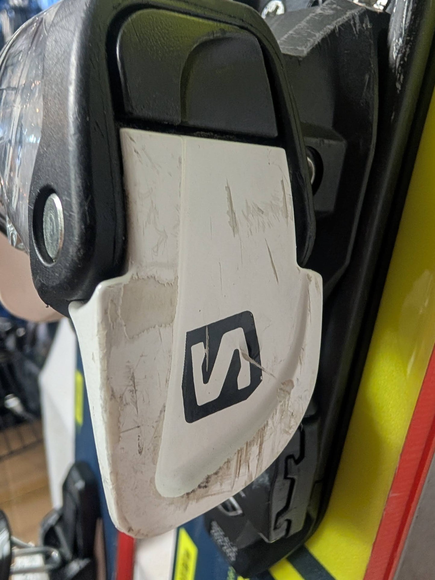 Stockli Team 85 Skis Salomon Warden 11 Bindings 158 cm Yellow Used