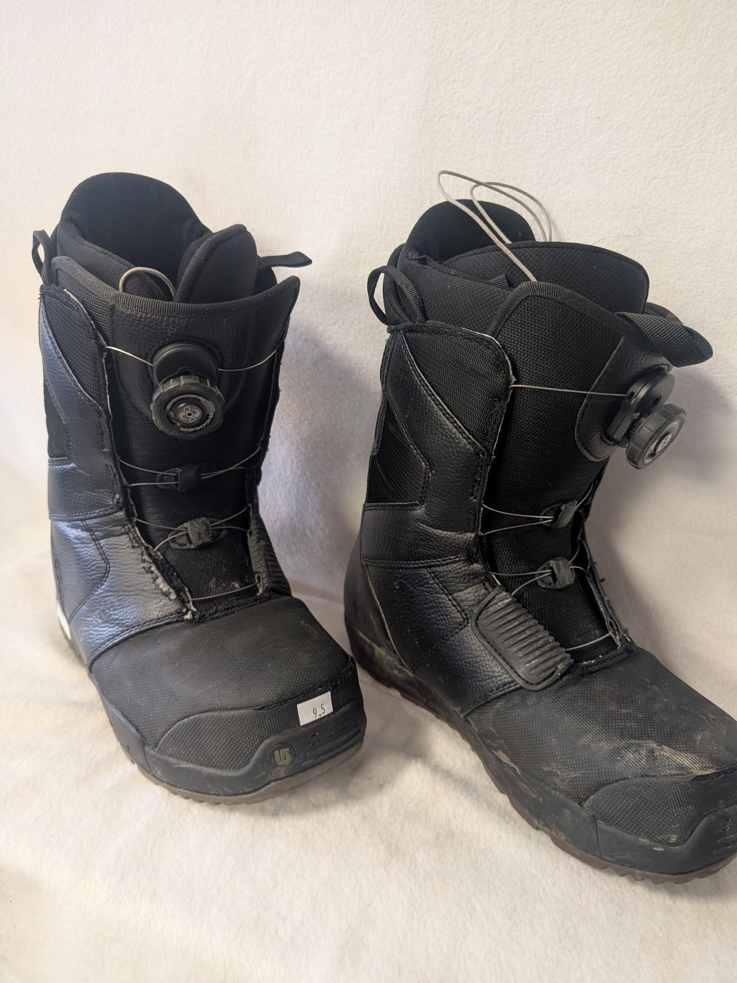 Burton Boa Progression Snowboard Boots Size 9.5 Black Used