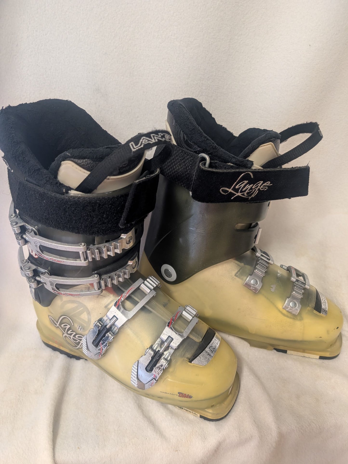 Lange Ski Boots Women Size 25.5 Color Yellow Condition Used