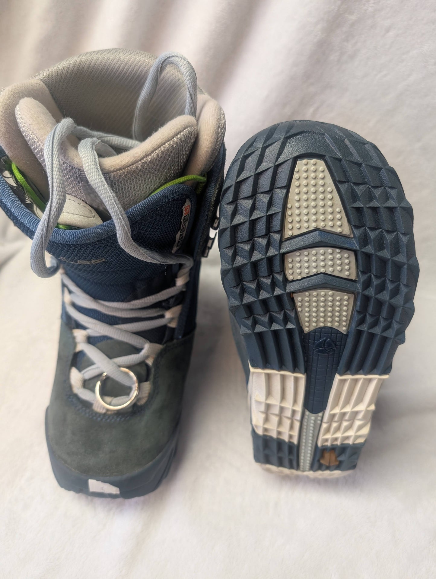 Burton Ruler Womens Snowboard Boots Size 5 Color Black Condition Used