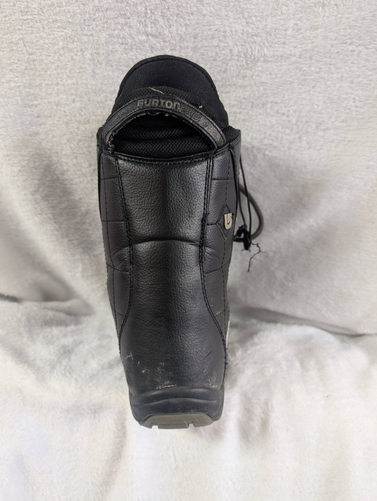 Burton ion Grom Snowboard Boots Size 6 Color Black Condition Used