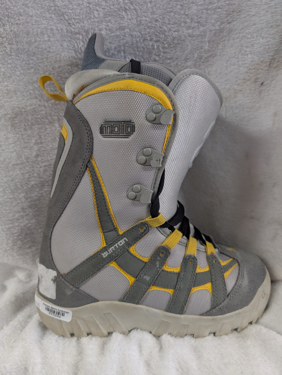 Burton Moto Snowboard Boots Size 6 Color Gray Condition Used