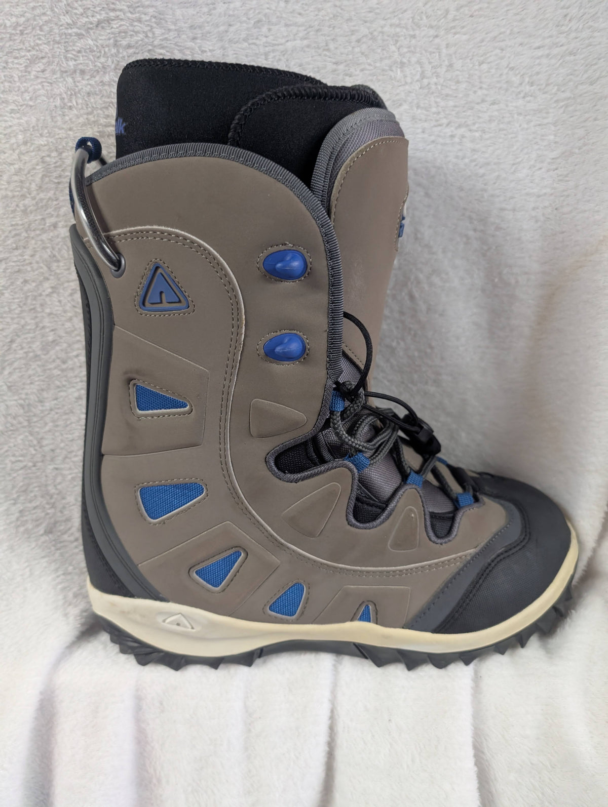 Airwalk Snowboard Boots Size 10 Gray Used