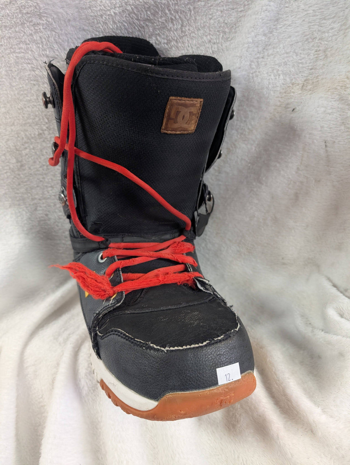 DC Mutiny Snowboard Boots Size 12 Color Black Condition Used