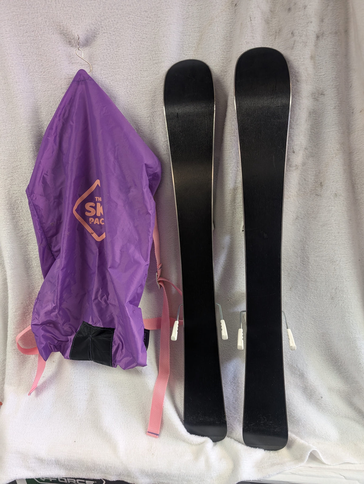 Elan Sky Youth Skis Elan 4.5 Bindings Size 80 Cm Color Lavender w/Ski Pack Condition Used