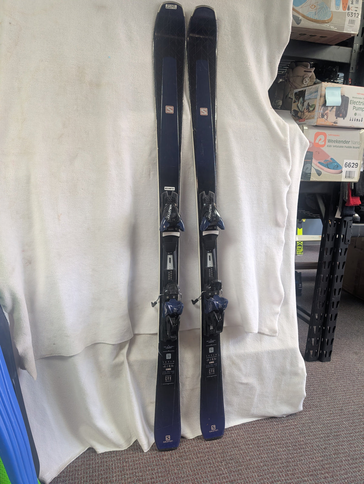 Salomon Aira Skis Salomon Z10 Bindings 169 cm Color Blue Condition Used