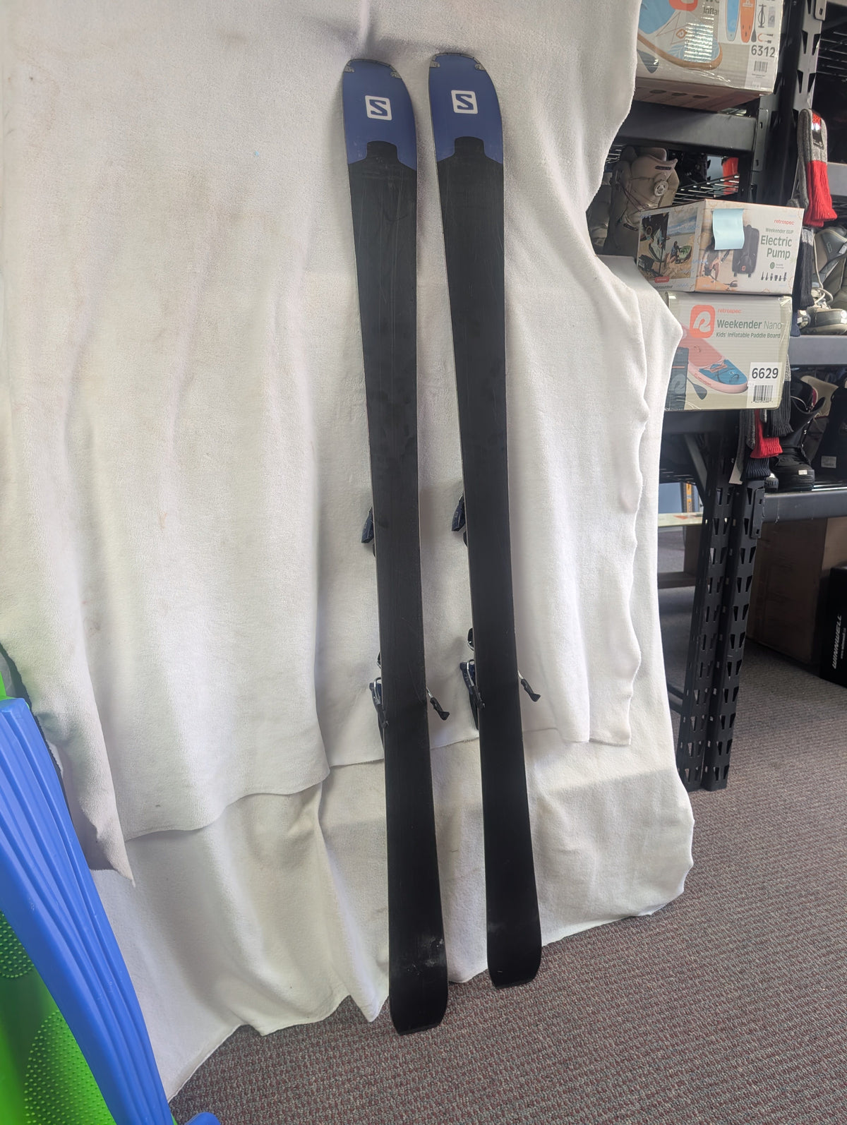 Salomon Aira Skis Salomon Z10 Bindings 169 cm Color Blue Condition Used