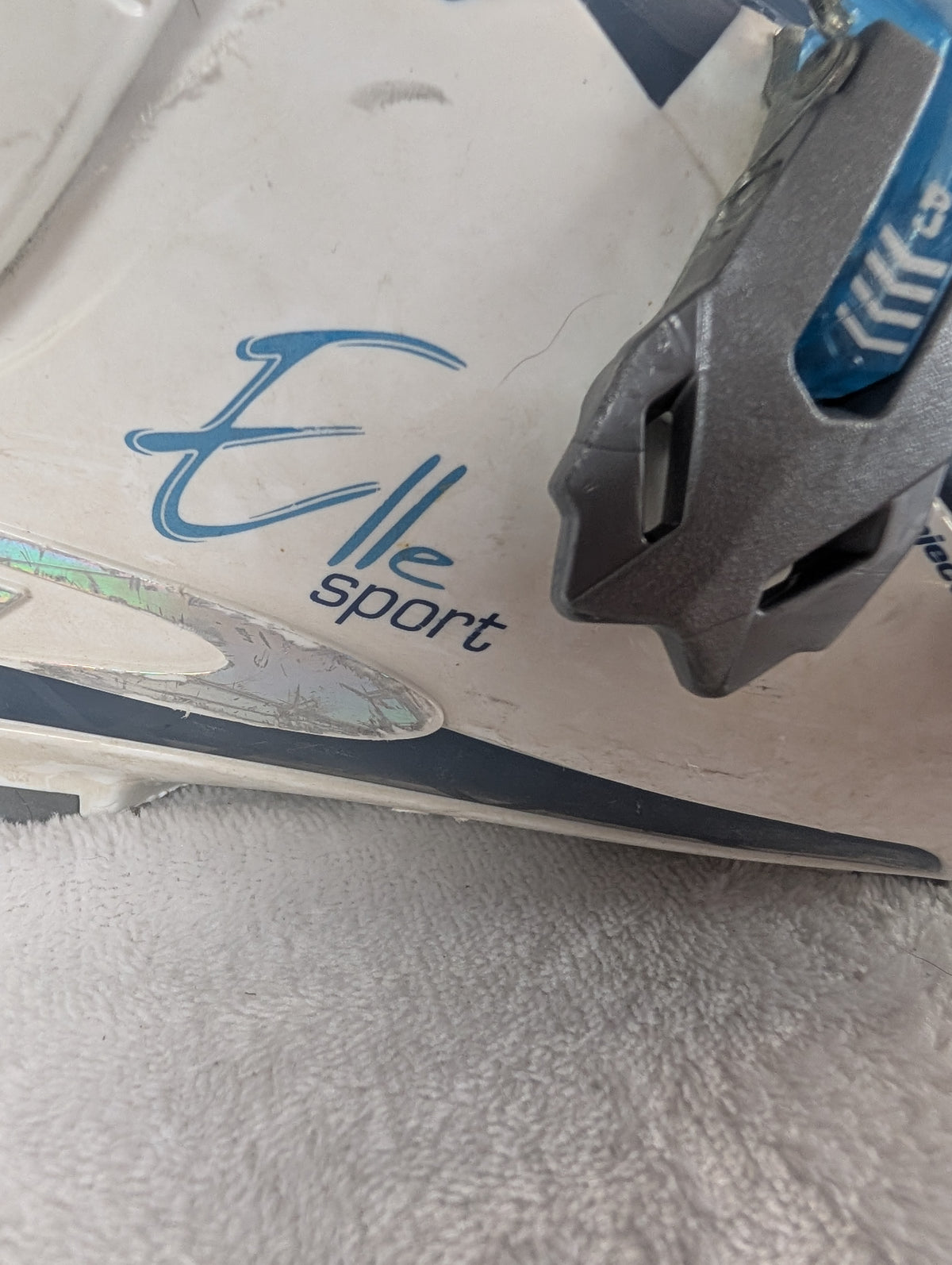 Dalbello Elle Sport Women's Ski Boots Size 21.5 Color White Condition Used